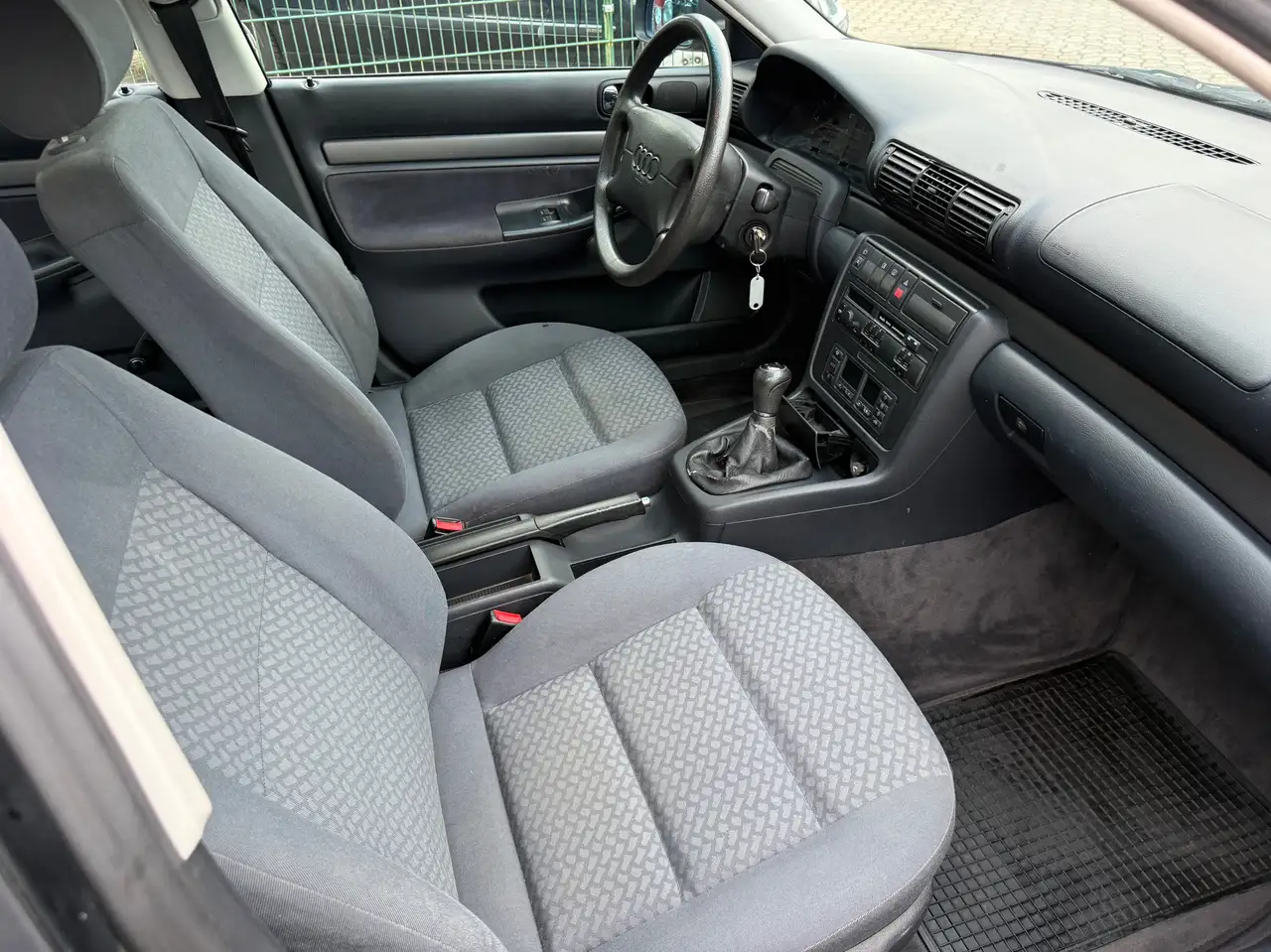 Audi A4 1.8 B5 *nur 78 TKM*HU neu*2.Hand*22 Jahre letzter Besitz*, foto 10