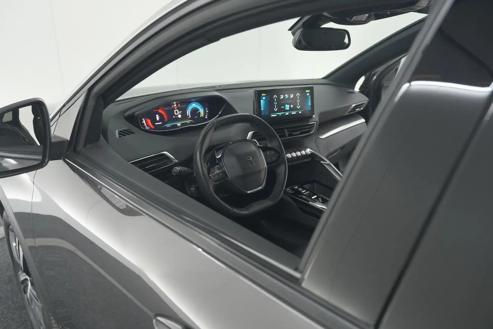 Peugeot 3008 1.6 HYbrid 225 Allure Pack Business | Camera | Nav Gris - 2