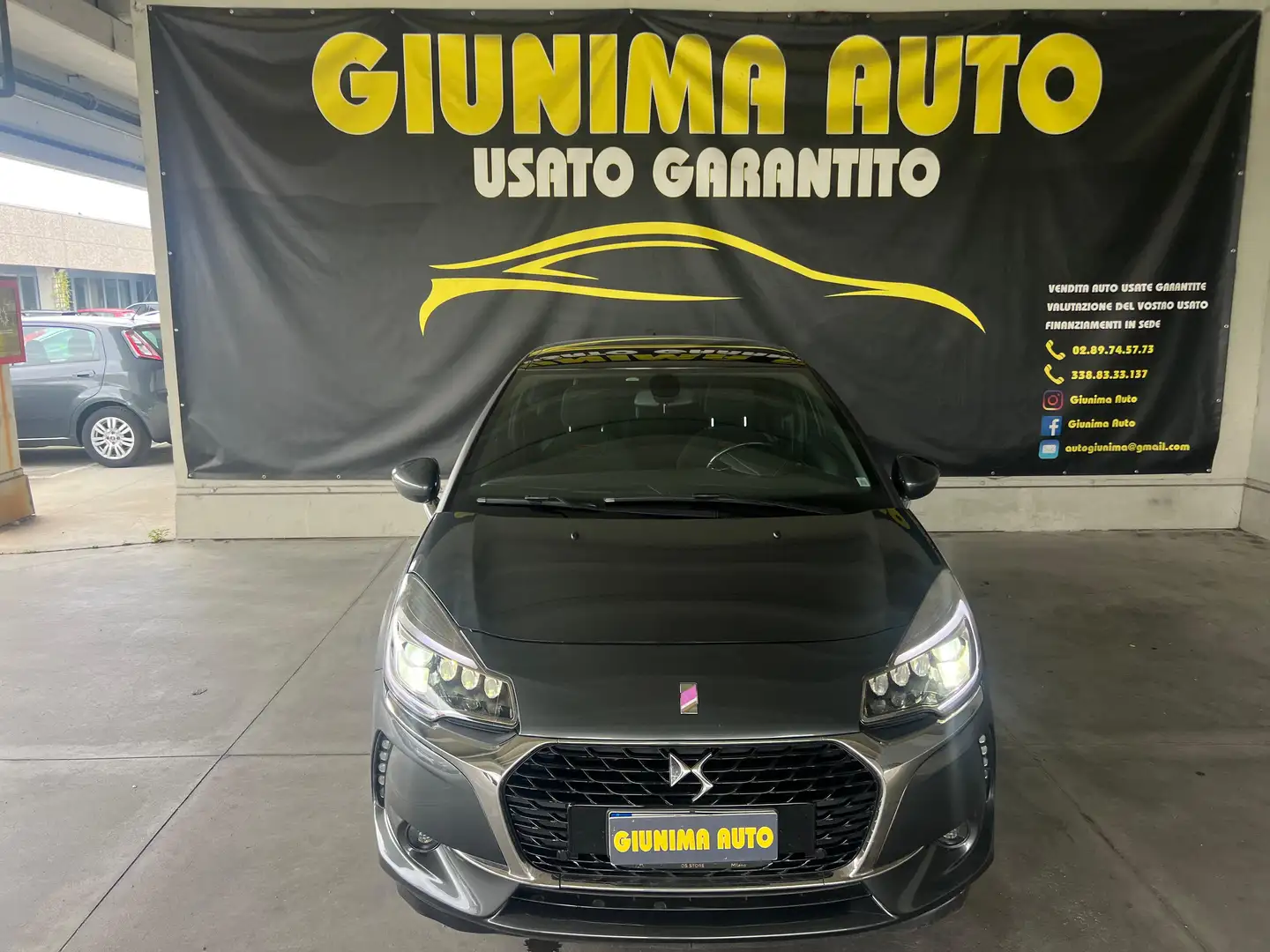 DS Automobiles DS 3 DS3 1.2 puretech DS Performance line 82cv Grigio - 2