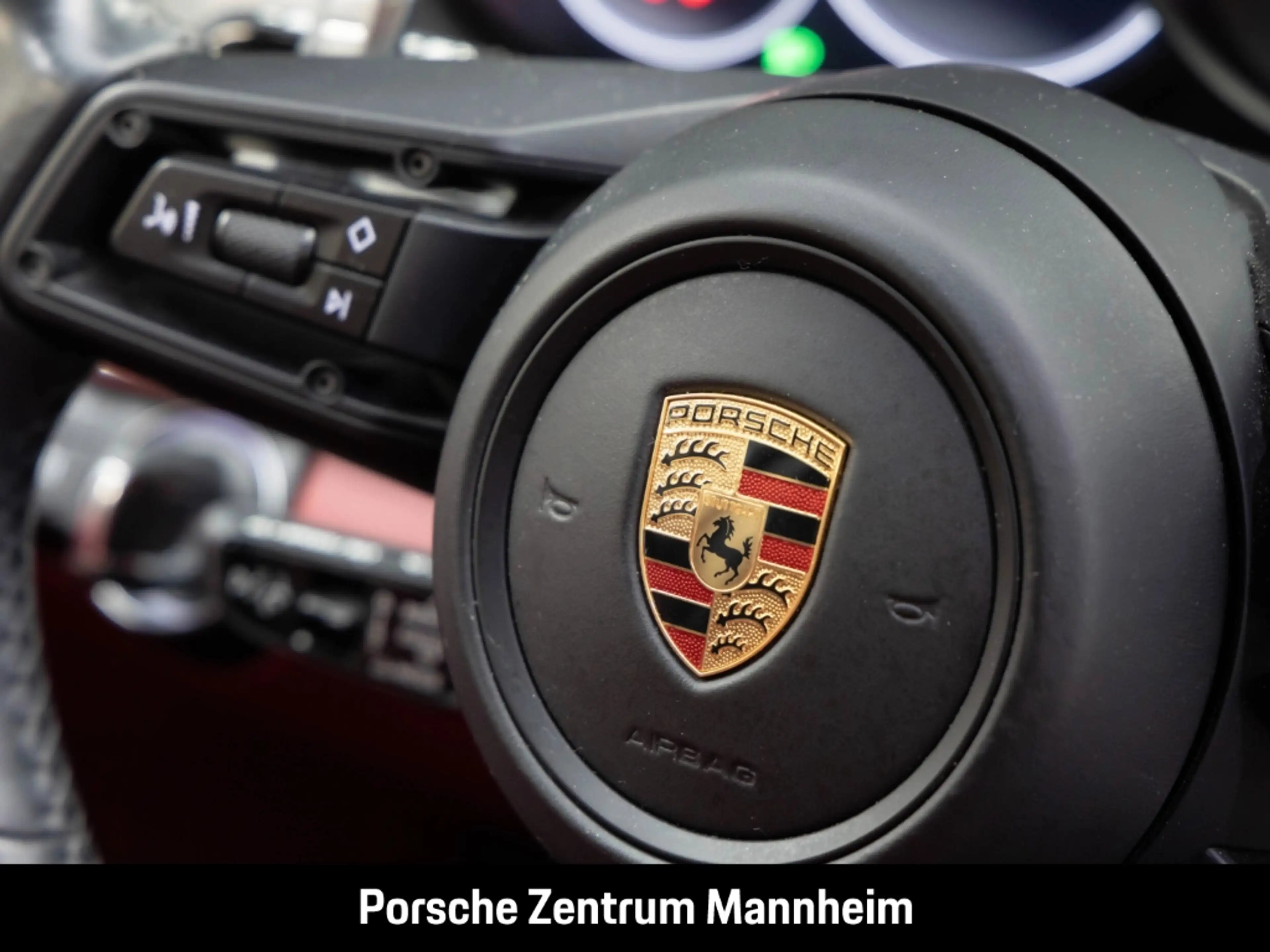 Porsche Panamera 4 Platinum Edition SportChrono SurroundView — photo 30