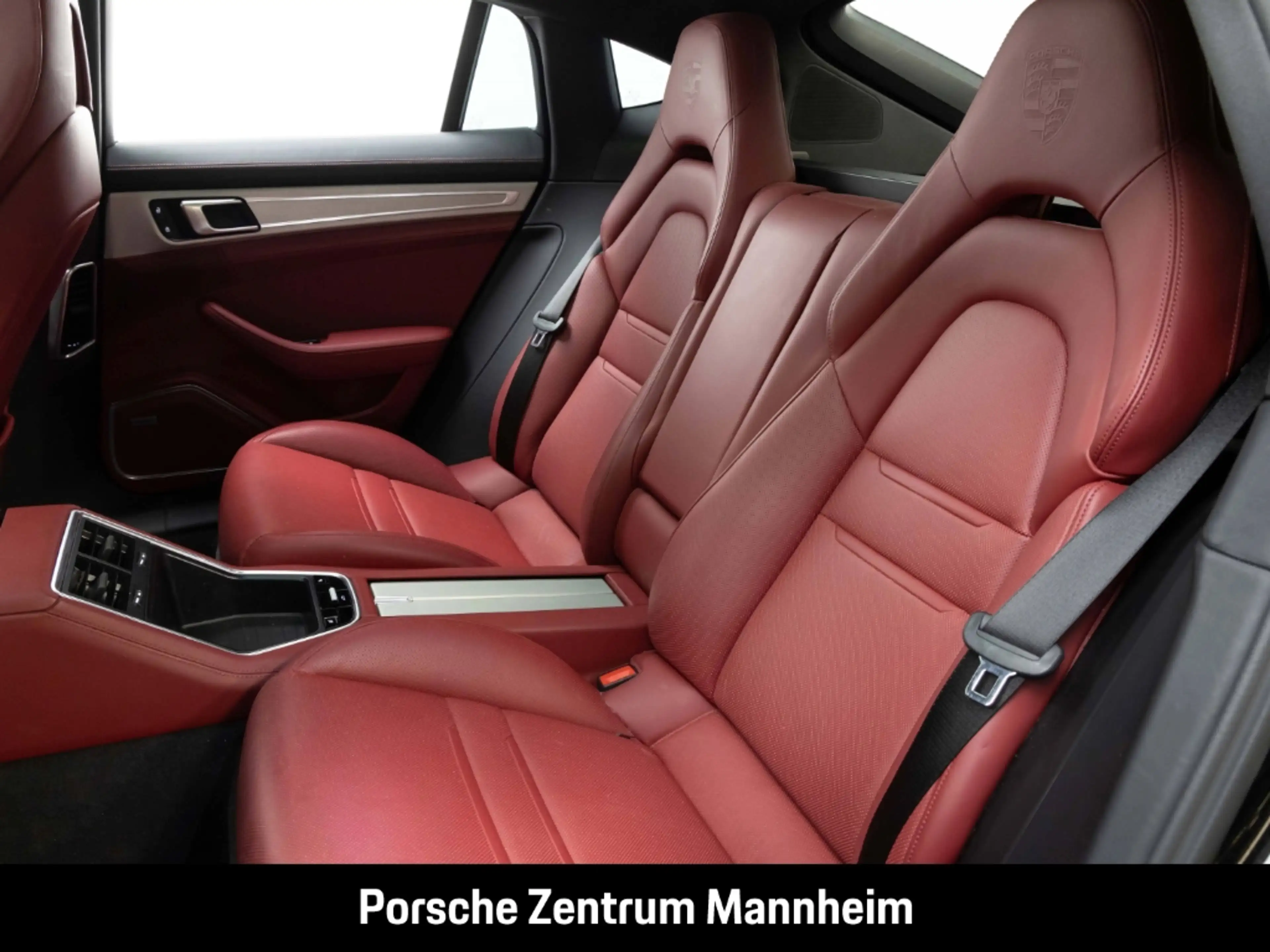 Porsche Panamera 4 Platinum Edition SportChrono SurroundView — photo 14
