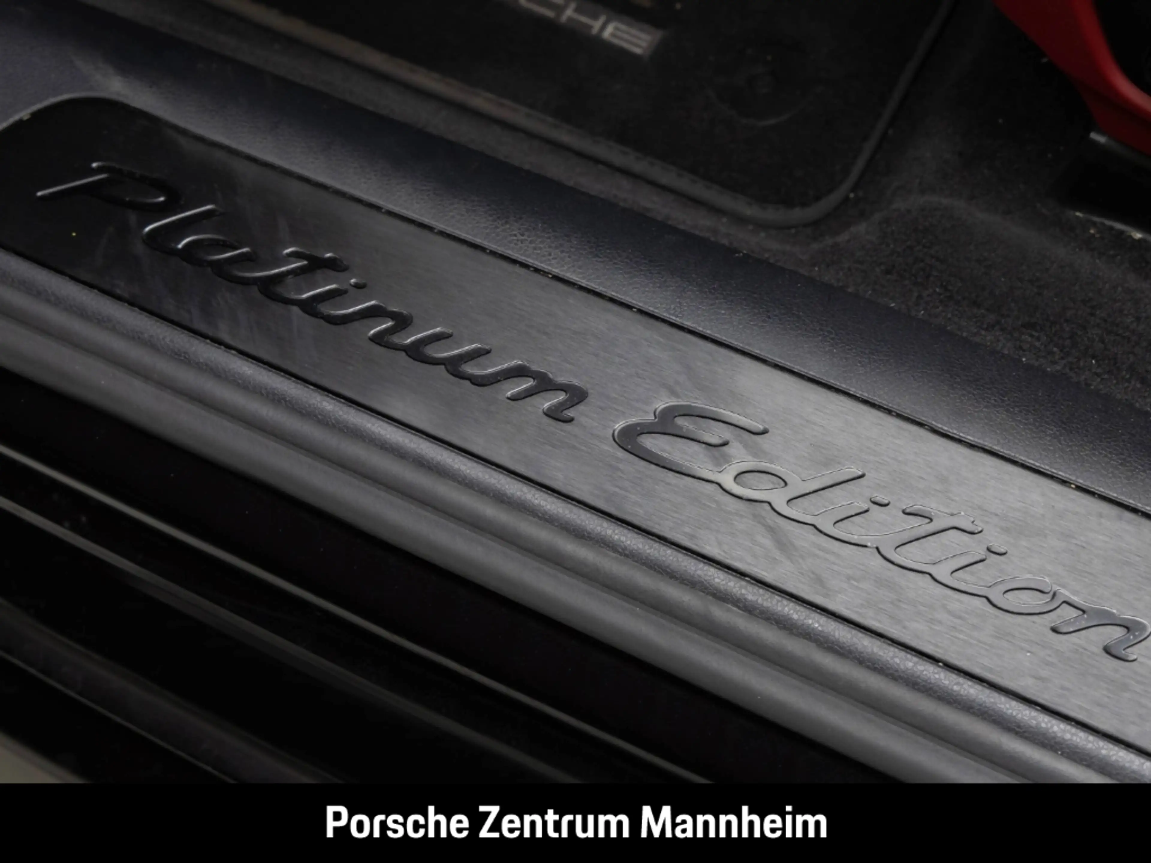 Porsche Panamera 4 Platinum Edition SportChrono SurroundView — photo 23