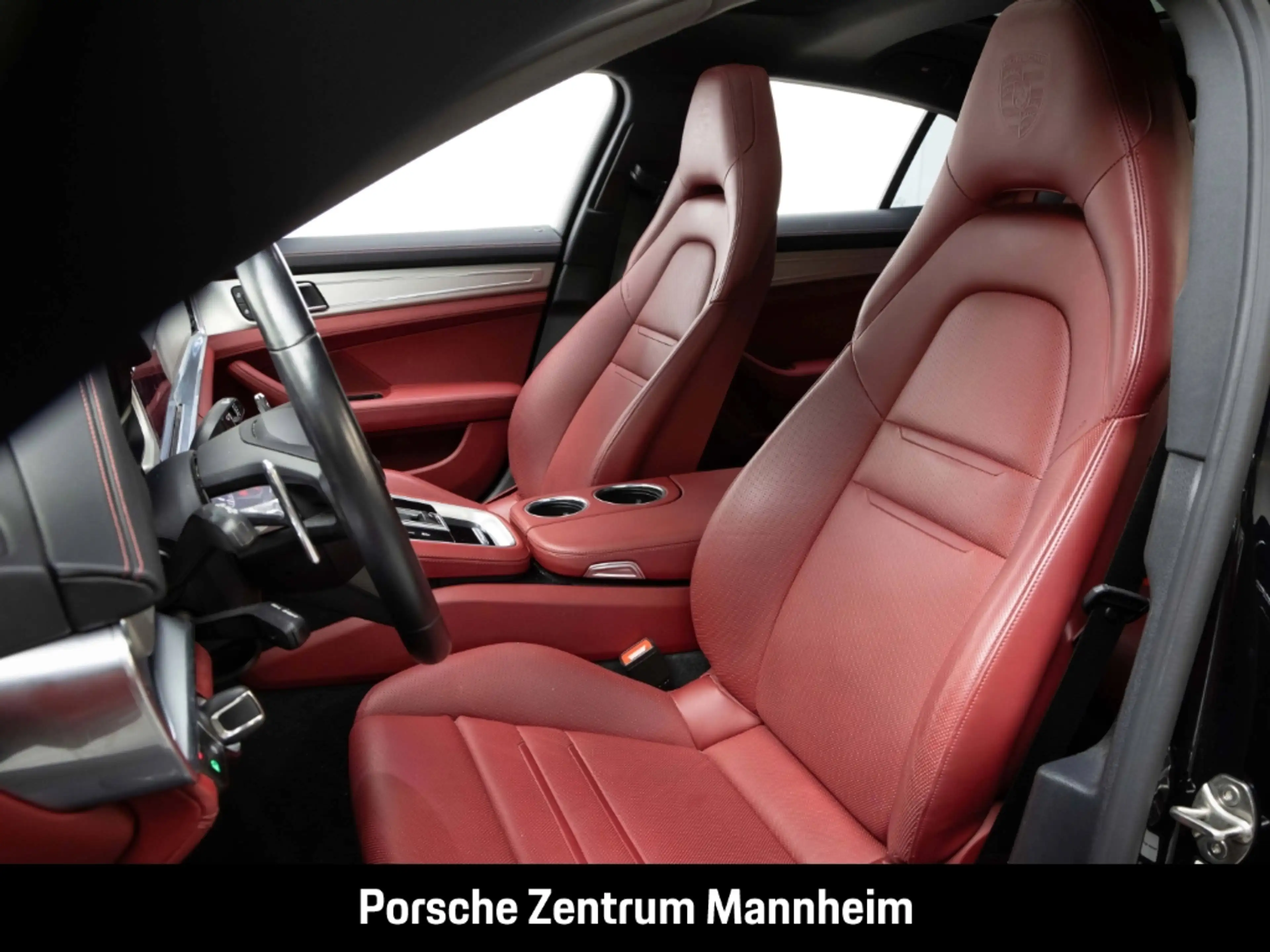 Porsche Panamera 4 Platinum Edition SportChrono SurroundView — photo 5