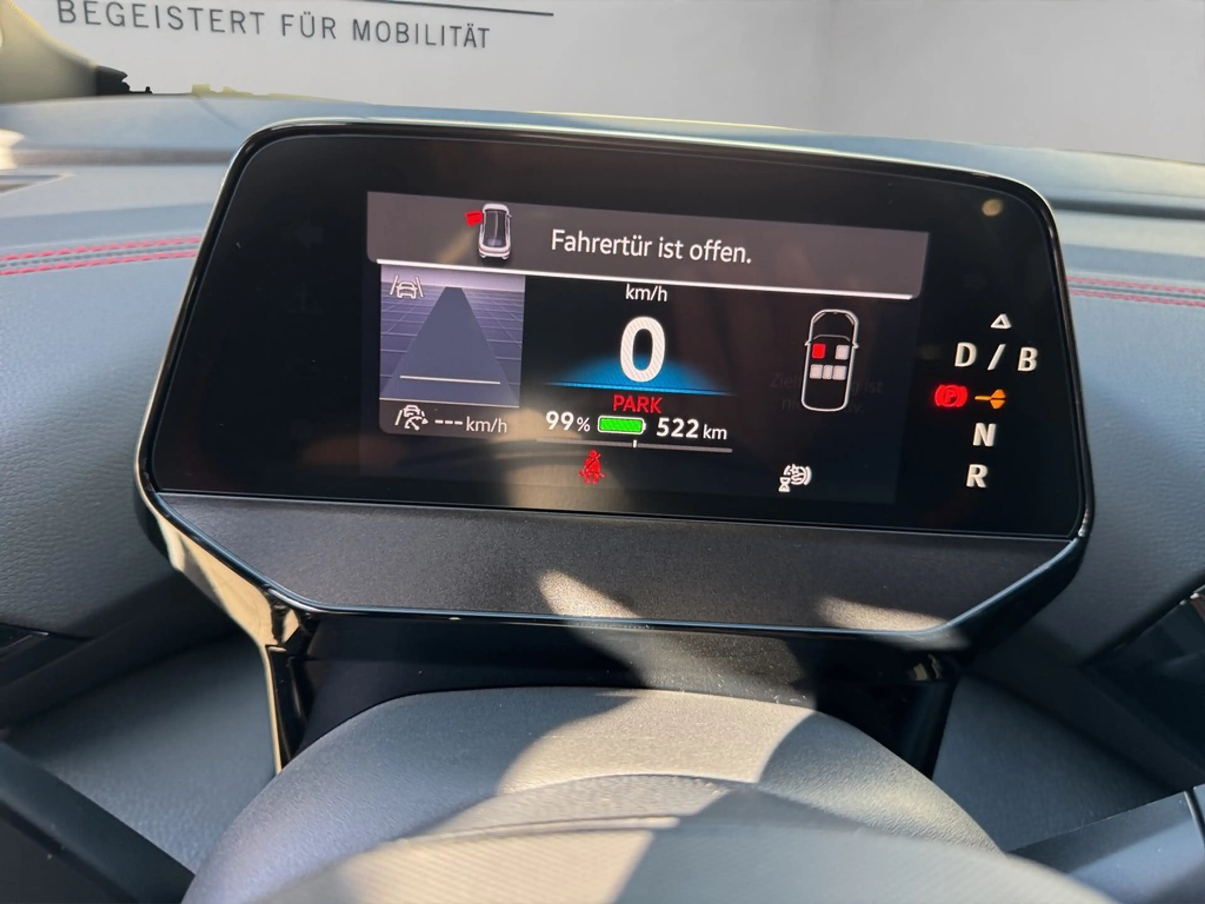 Volkswagen ID.5 GTX 4Motion Wärmepumpe AHK Pano — photo 13