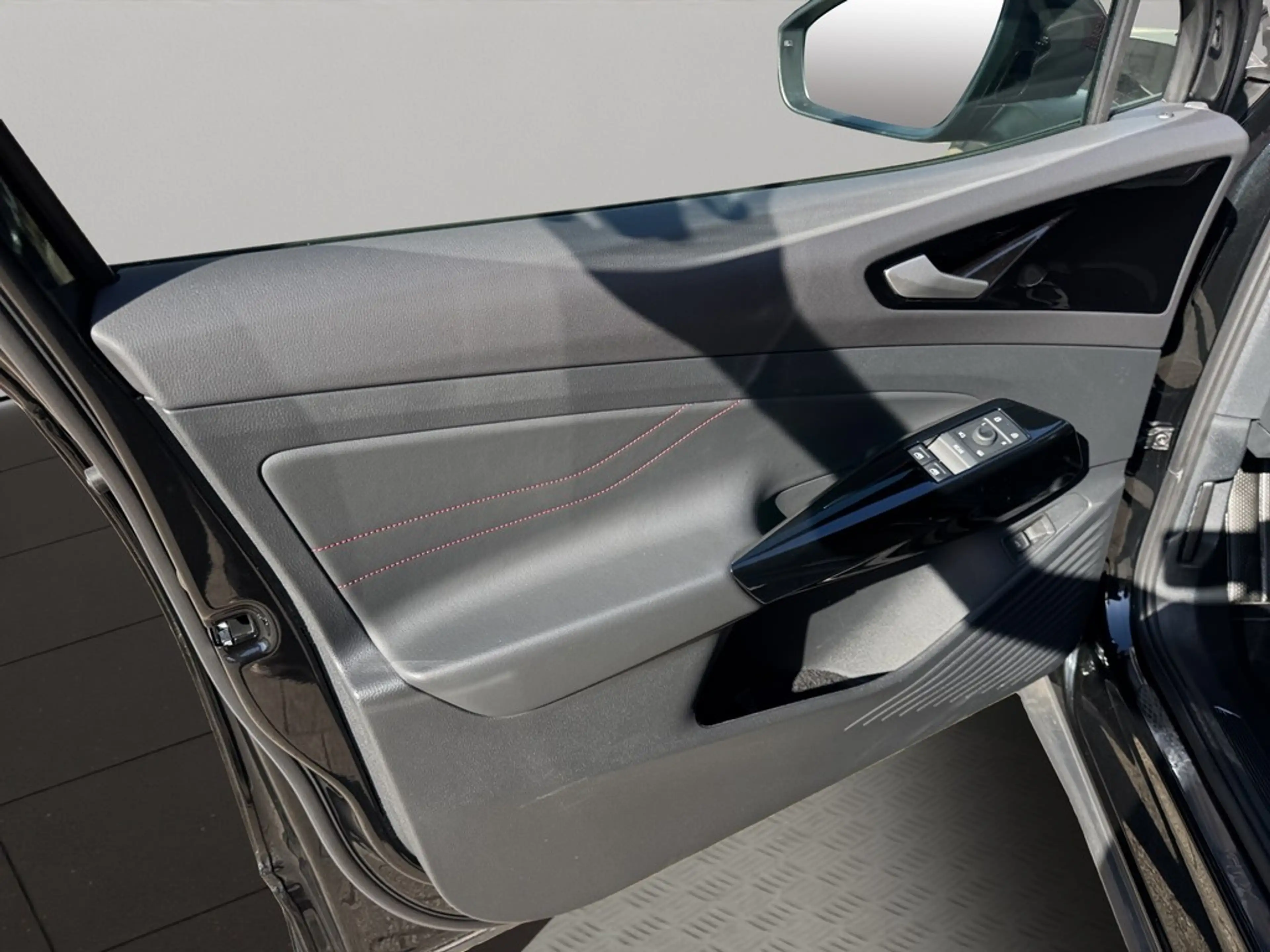 Volkswagen ID.5 GTX 4Motion Wärmepumpe AHK Pano — photo 10