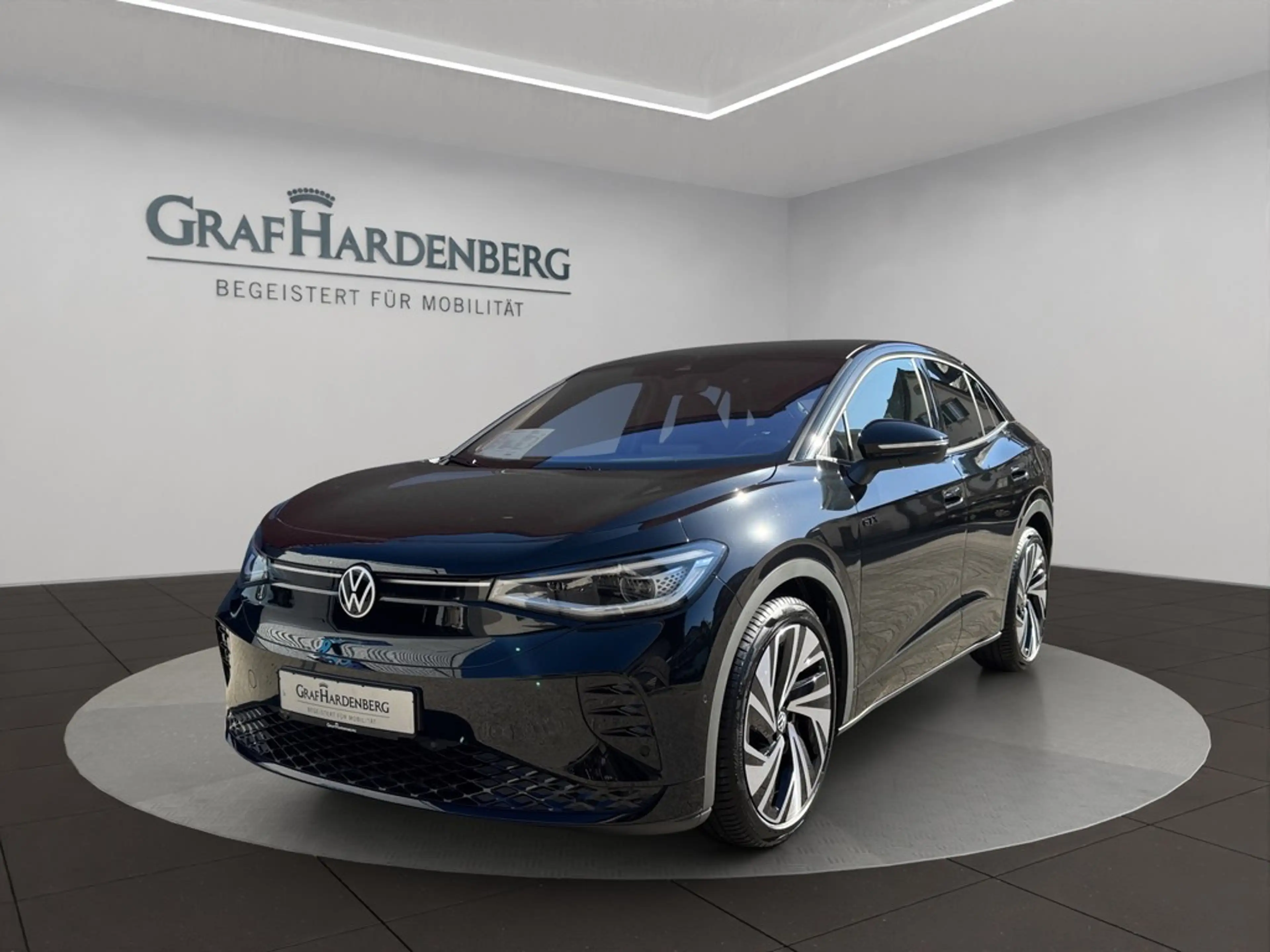 Volkswagen ID.5 GTX 4Motion Wärmepumpe AHK Pano