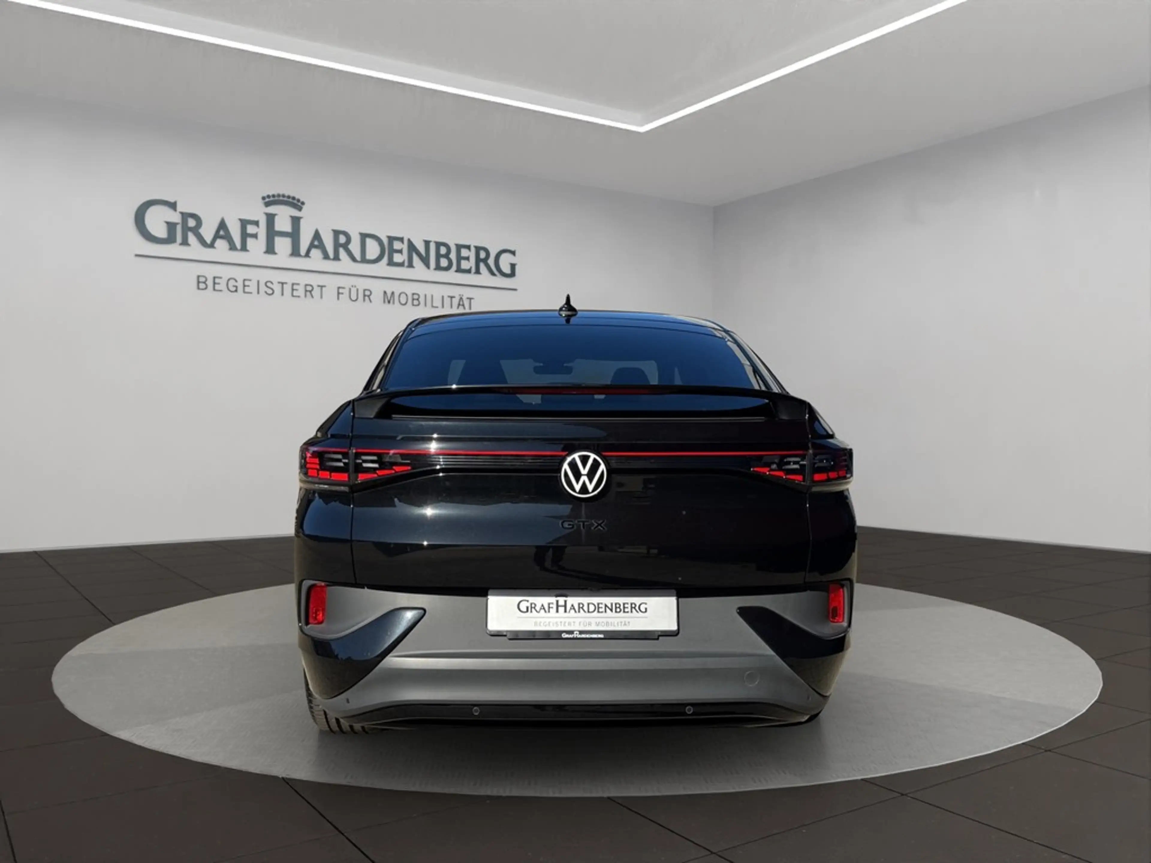 Volkswagen ID.5 GTX 4Motion Wärmepumpe AHK Pano — photo 5