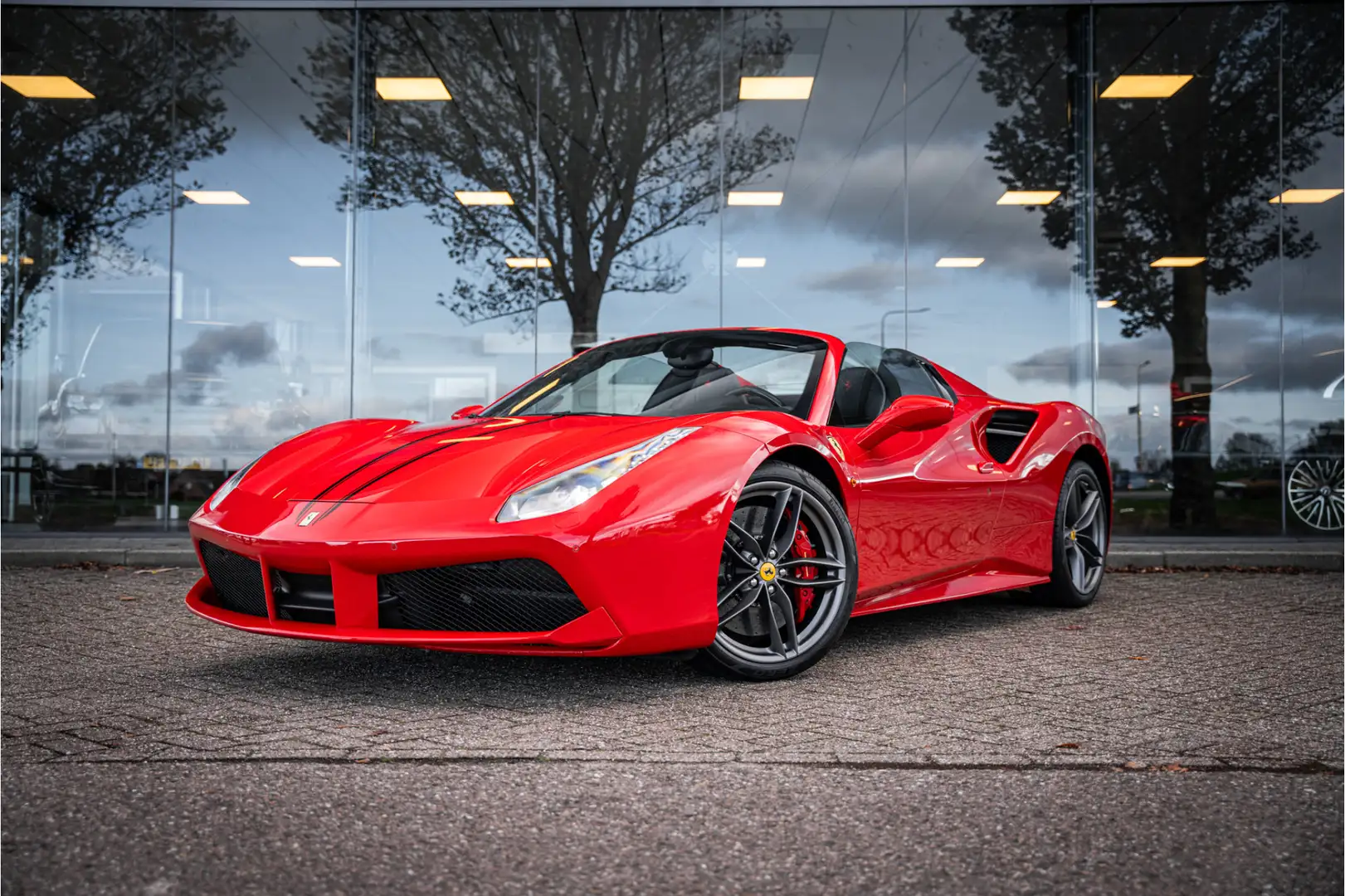 Ferrari 488 3.9 Spider HELE ** NL geleverd ** Atelier ** Carbo Rood - 1