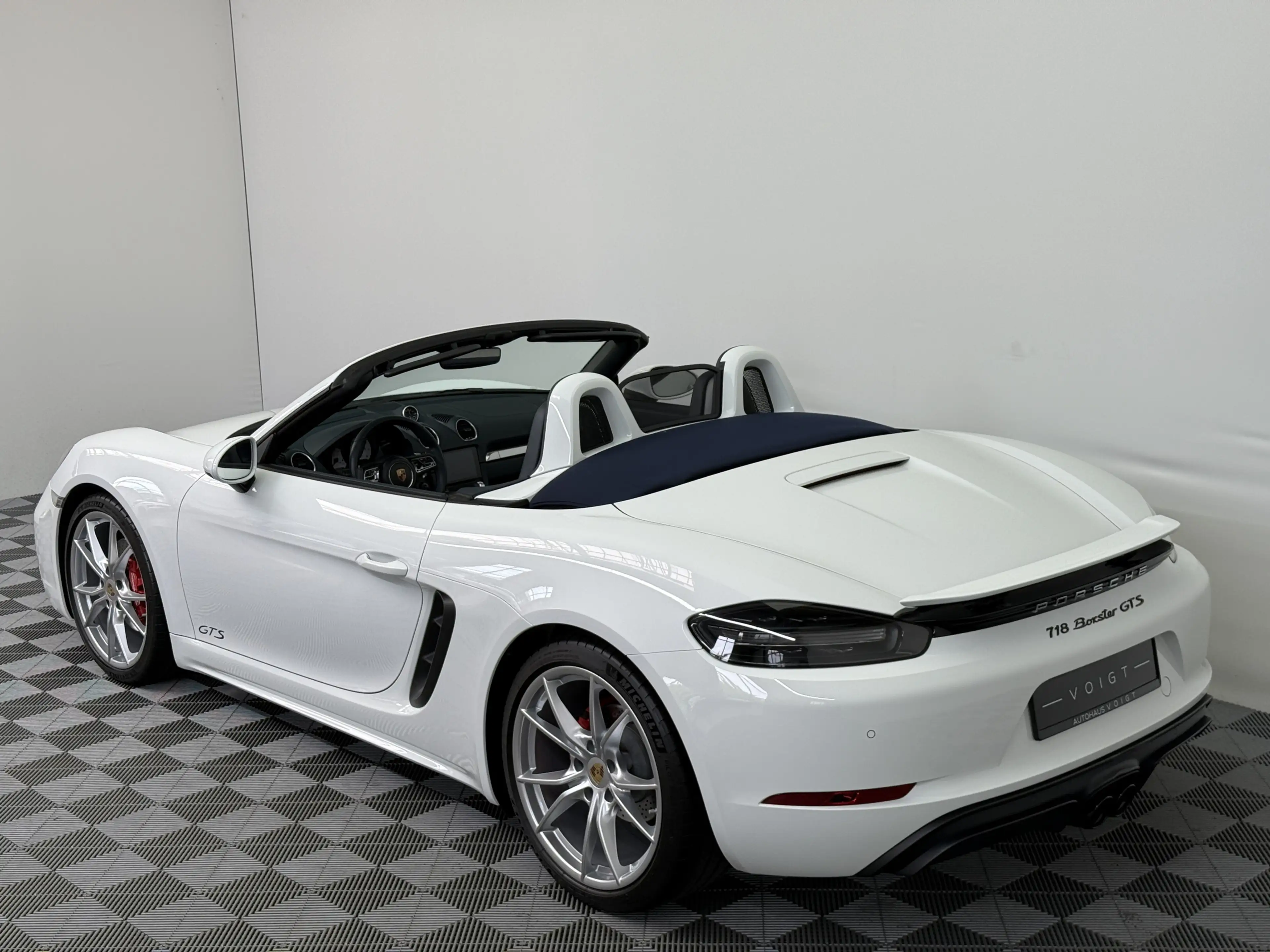 Porsche Boxster GTS 2.5|Approved|Carplay|PASM|Chrono|BOSE| — photo 5