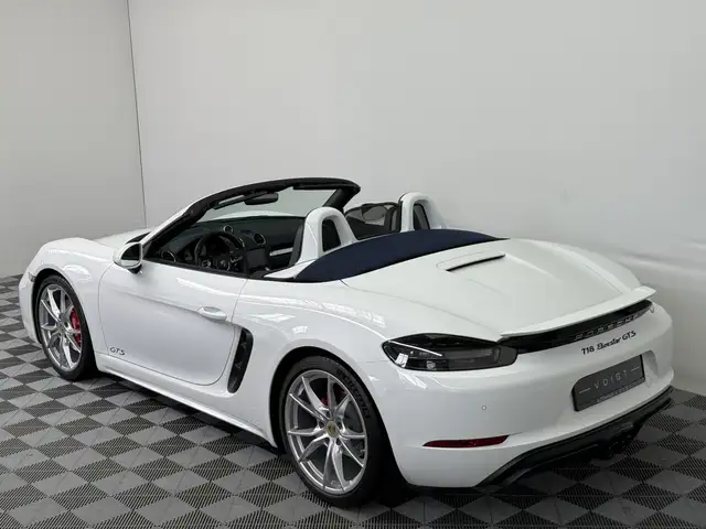 Porsche Boxster view 5