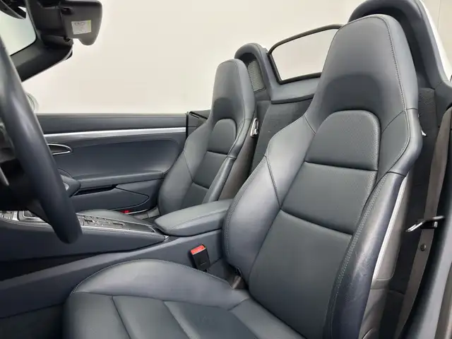 Porsche Boxster view 13