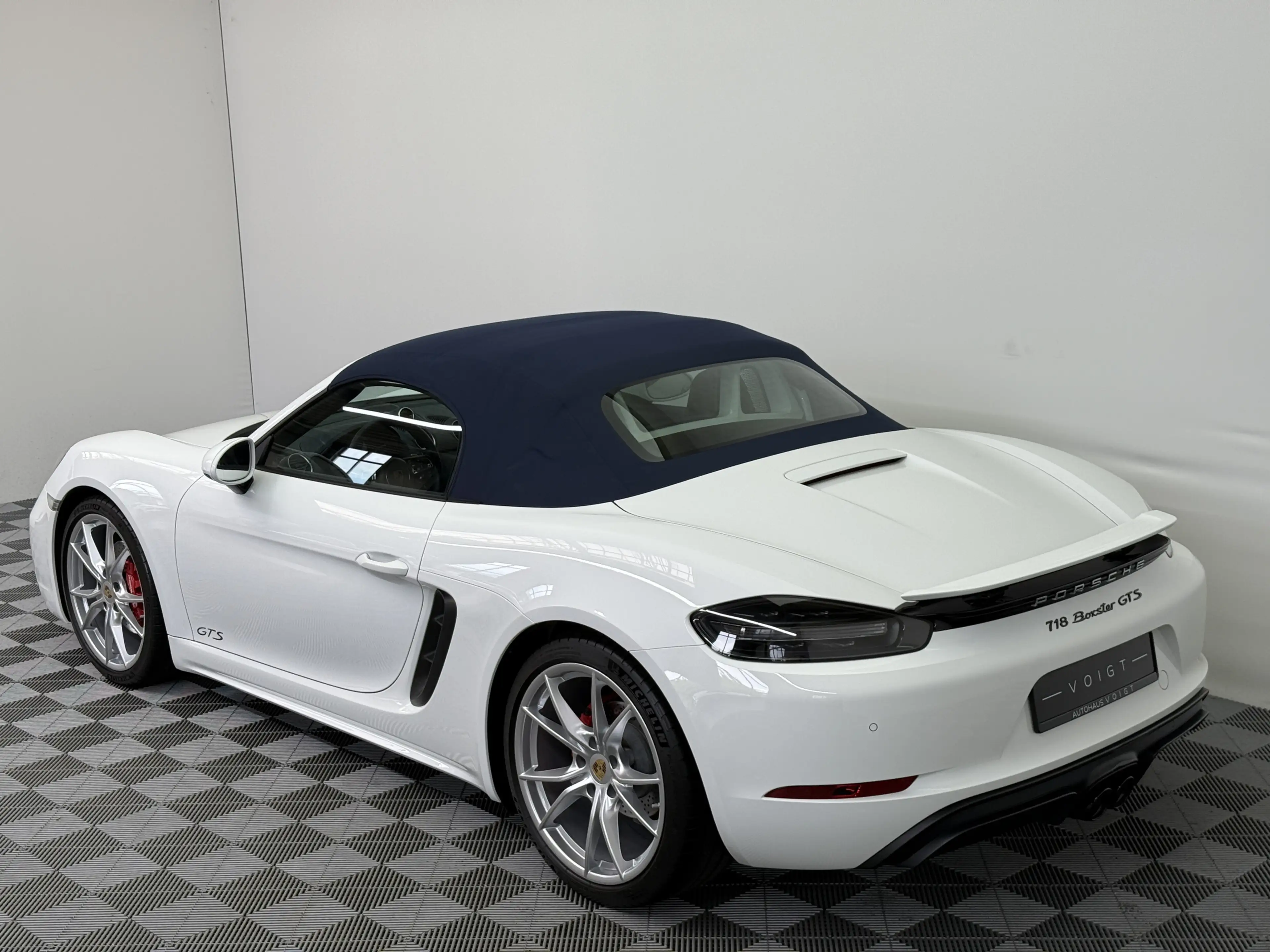 Porsche Boxster GTS 2.5|Approved|Carplay|PASM|Chrono|BOSE| — photo 6