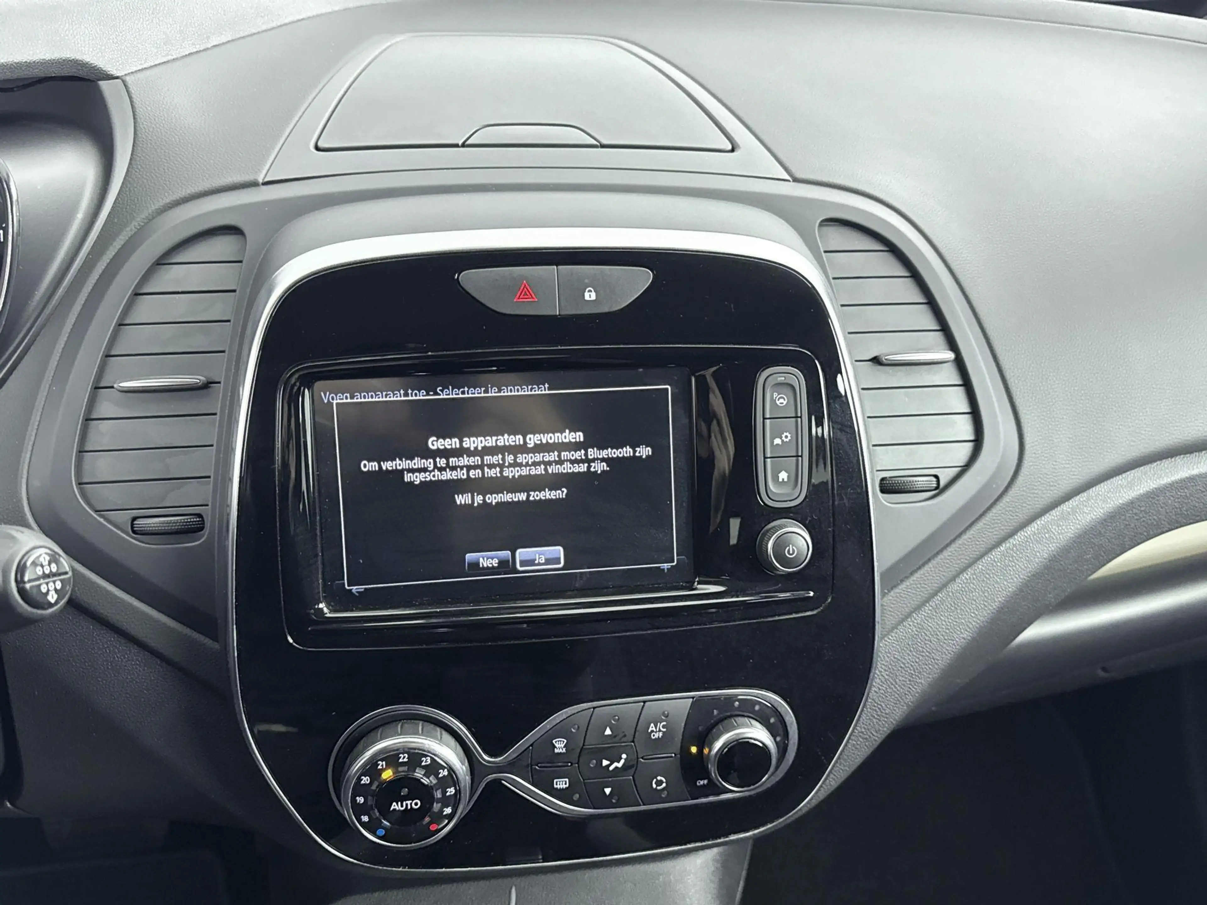 Renault Captur 1.2 TCe Intens 120PK | Automaat | Trekhaak | Navig — photo 12