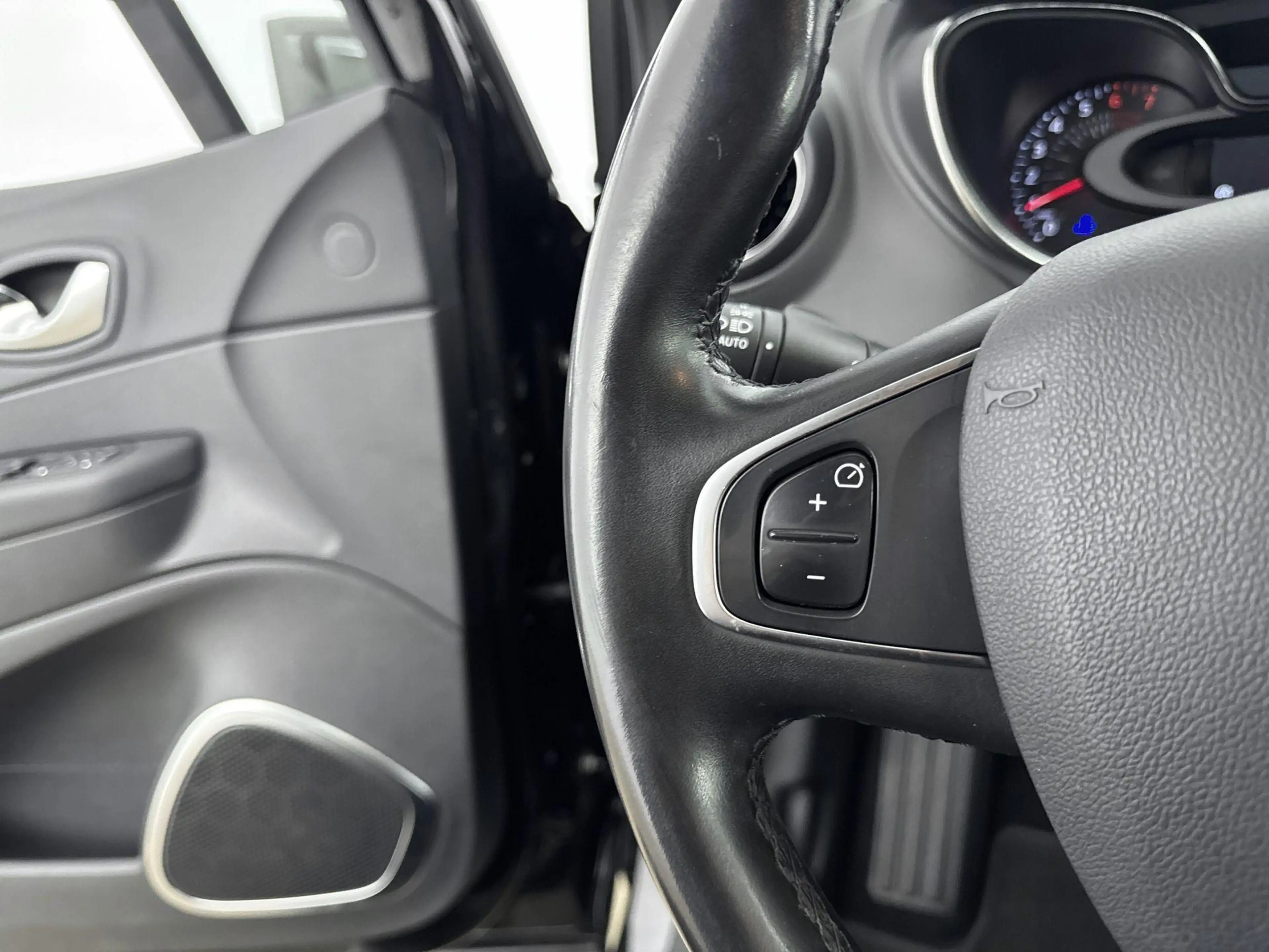 Renault Captur 1.2 TCe Intens 120PK | Automaat | Trekhaak | Navig — photo 6