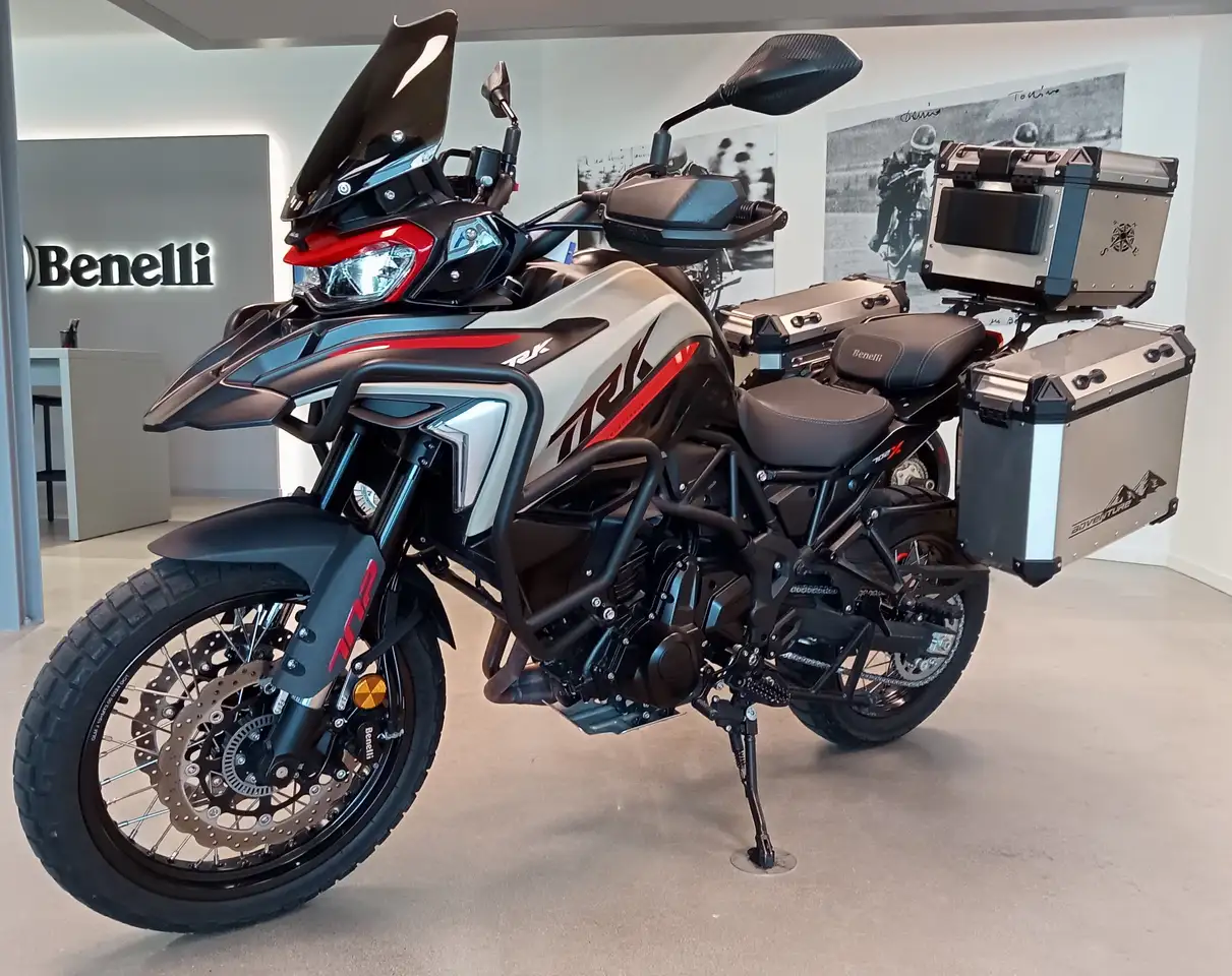 Benelli TRK 702