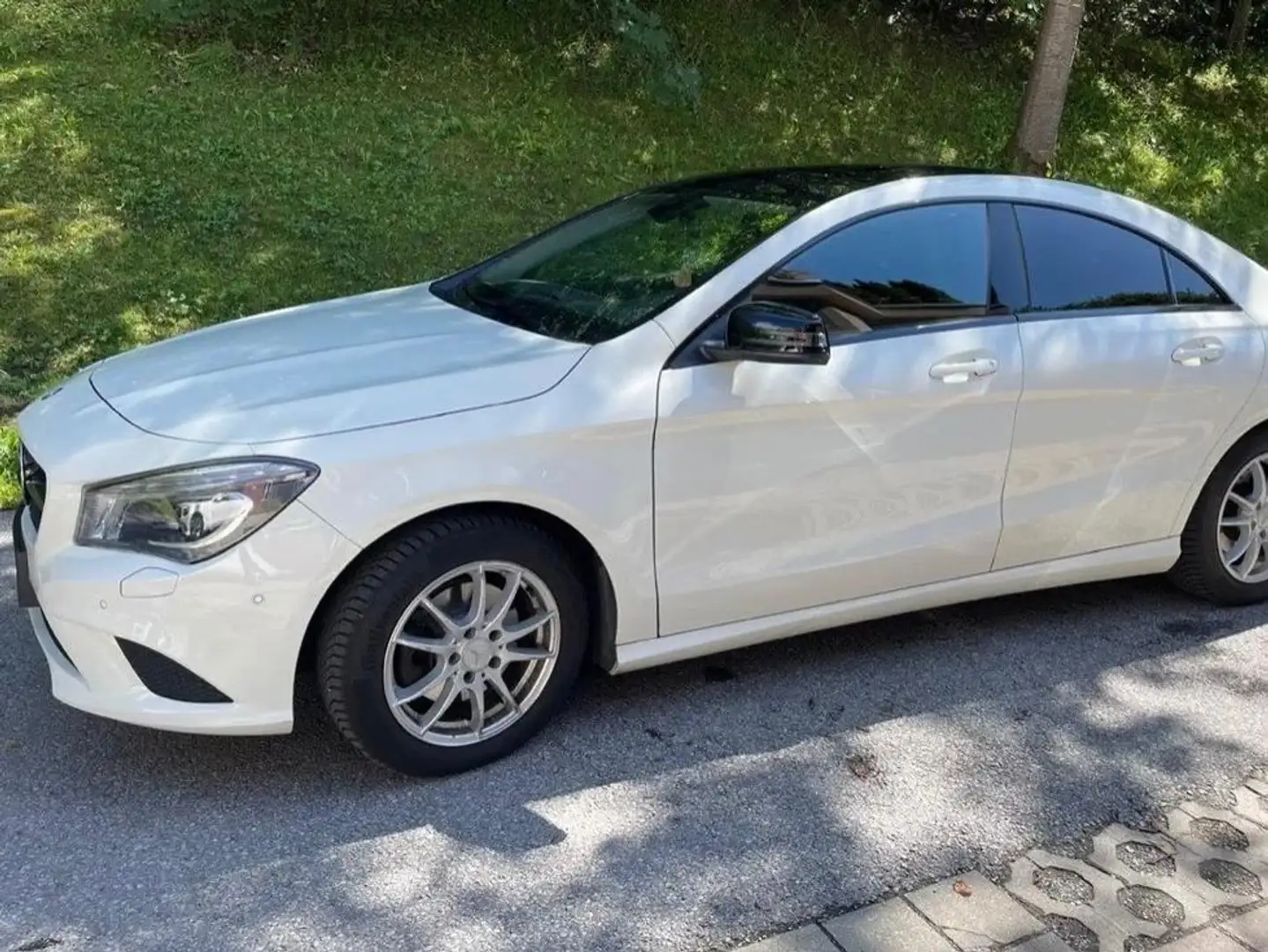 Mercedes-Benz CLA 200 CLA 200 CDI Aut. Weiß - 2