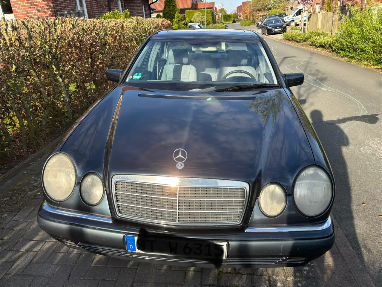 Mercedes-Benz E 200Elegance, foto 2