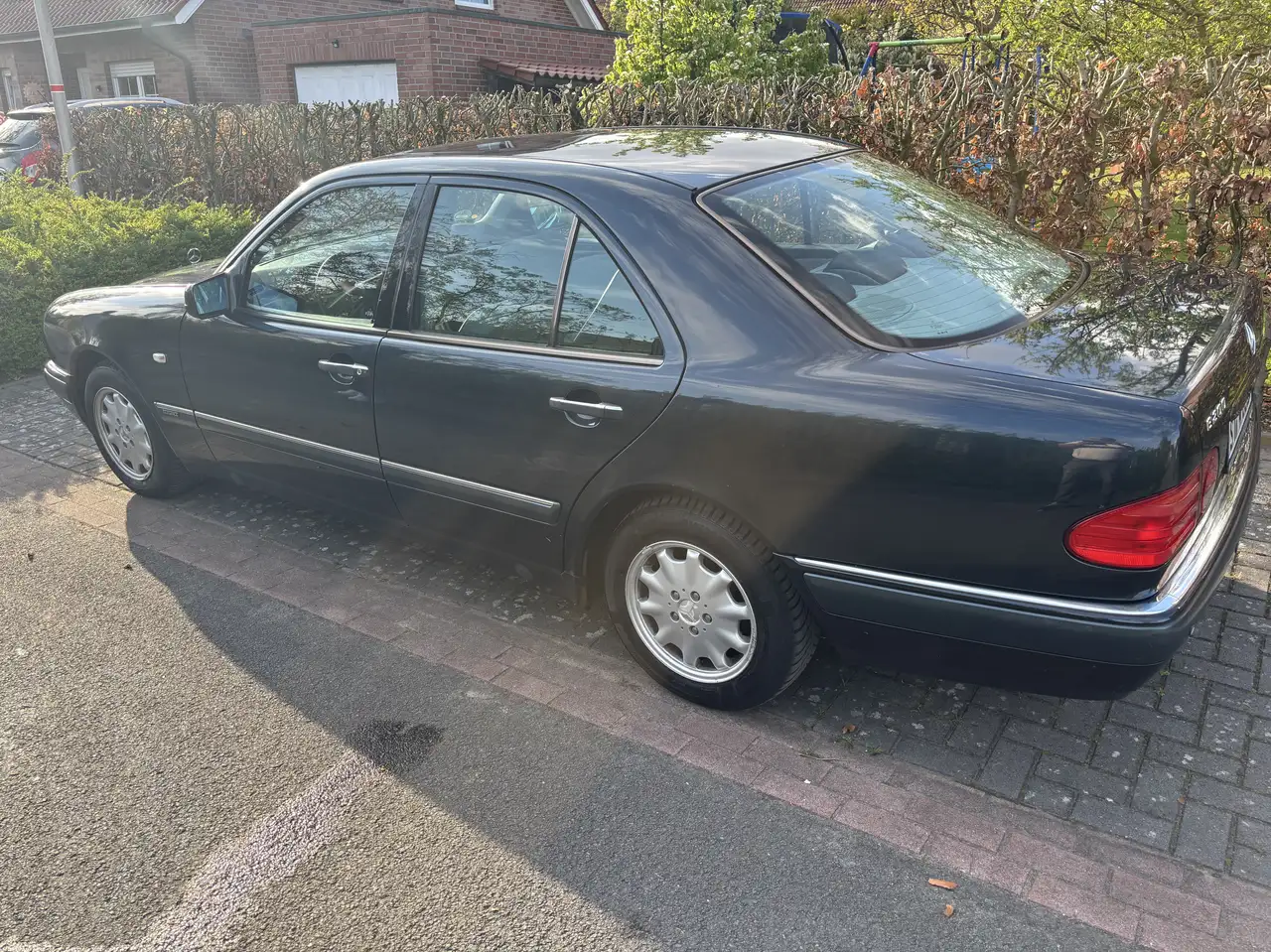 Mercedes-Benz E 200Elegance, foto 3