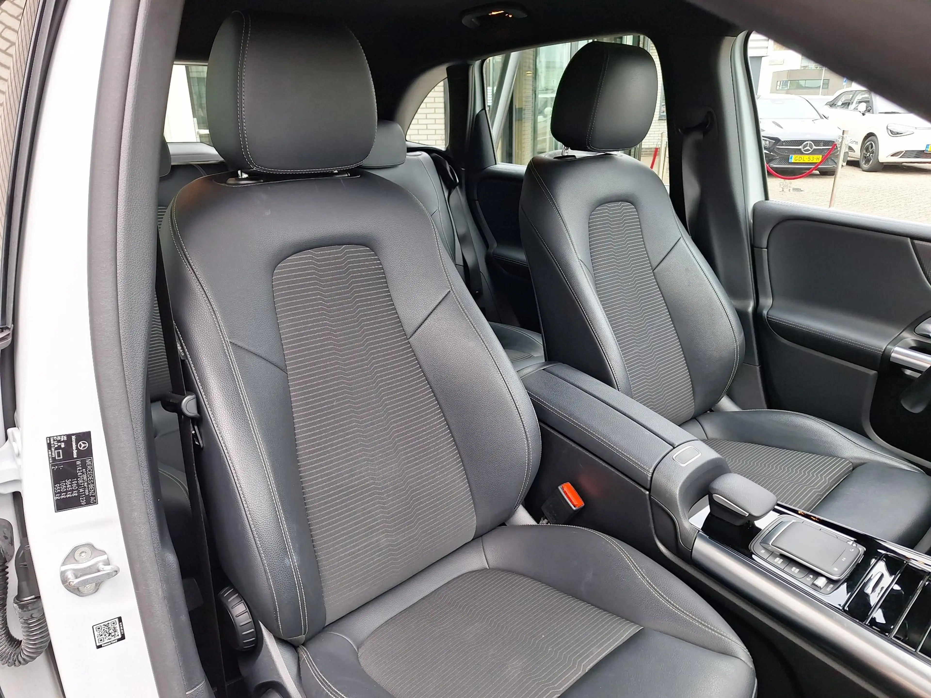 Mercedes-Benz B 200 Luxury Line | Trekhaak | Achteruitrijcamera | Stoe — photo 7