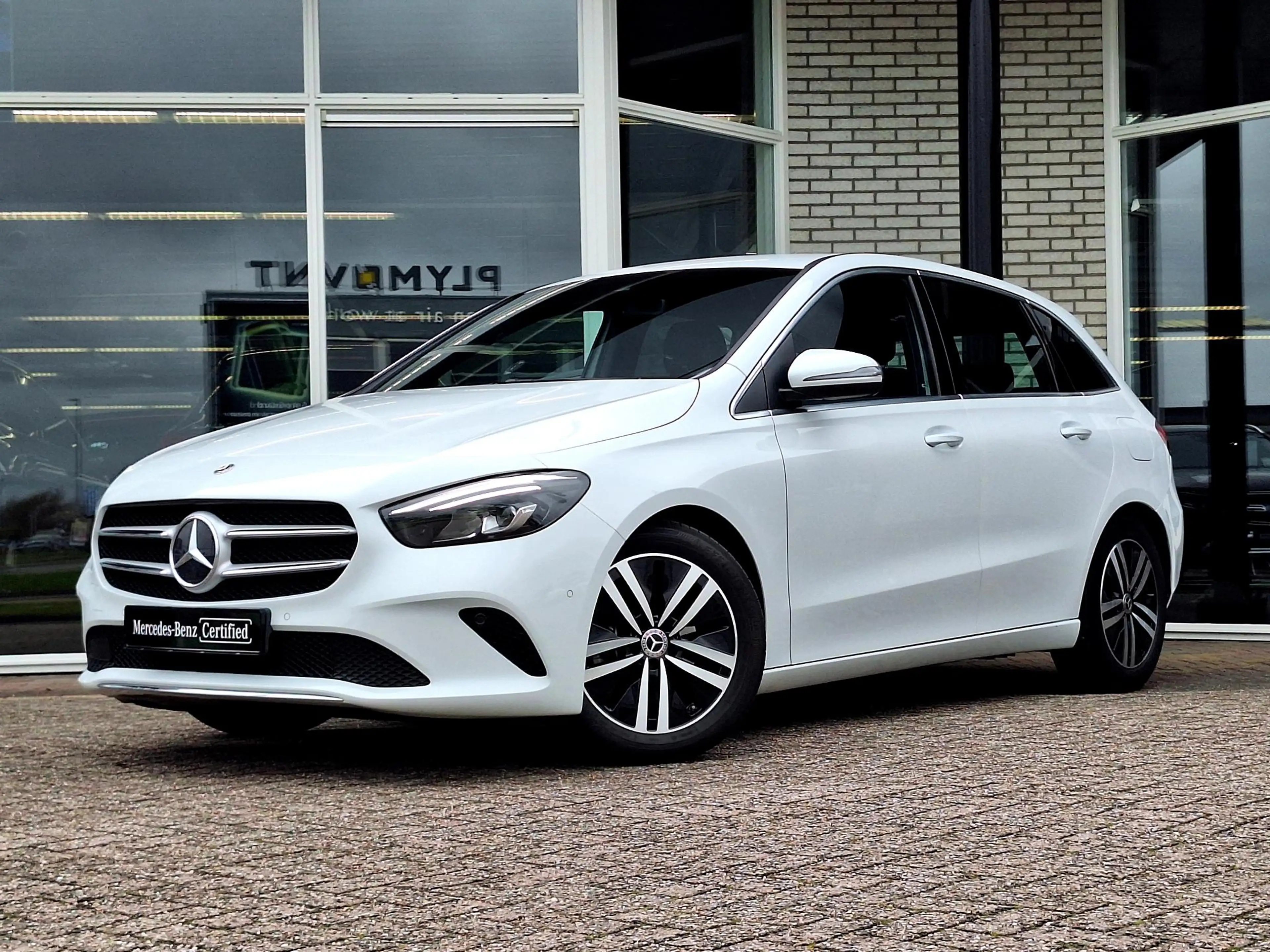 Mercedes-Benz B 200 Luxury Line | Trekhaak | Achteruitrijcamera | Stoe — photo 2