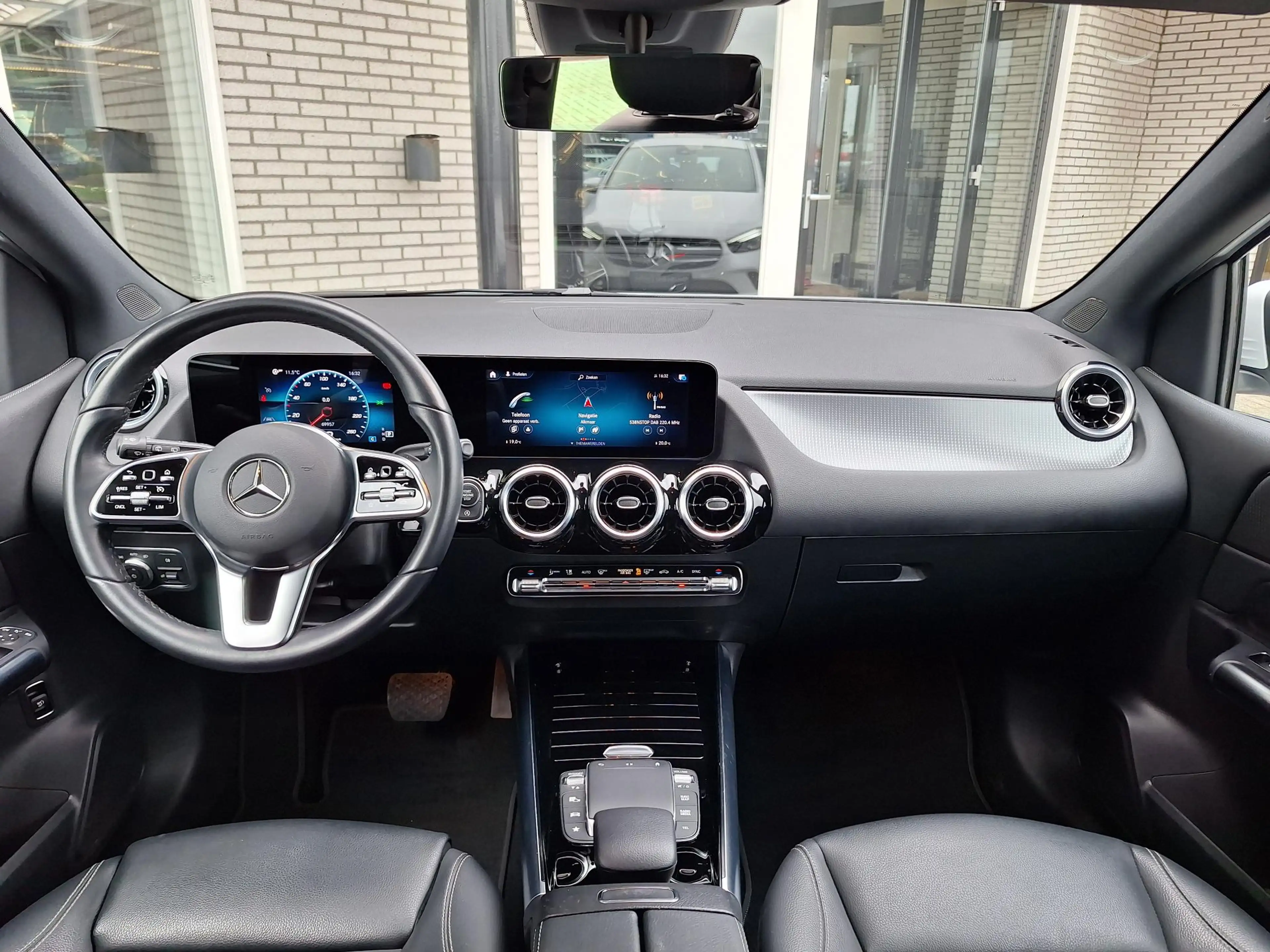 Mercedes-Benz B 200 Luxury Line | Trekhaak | Achteruitrijcamera | Stoe — photo 8