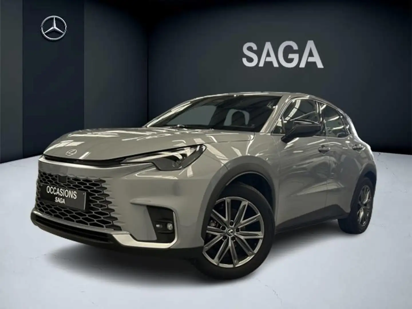 Lexus LBX (AY10)(2024-) FWD Elegant Gris - 1