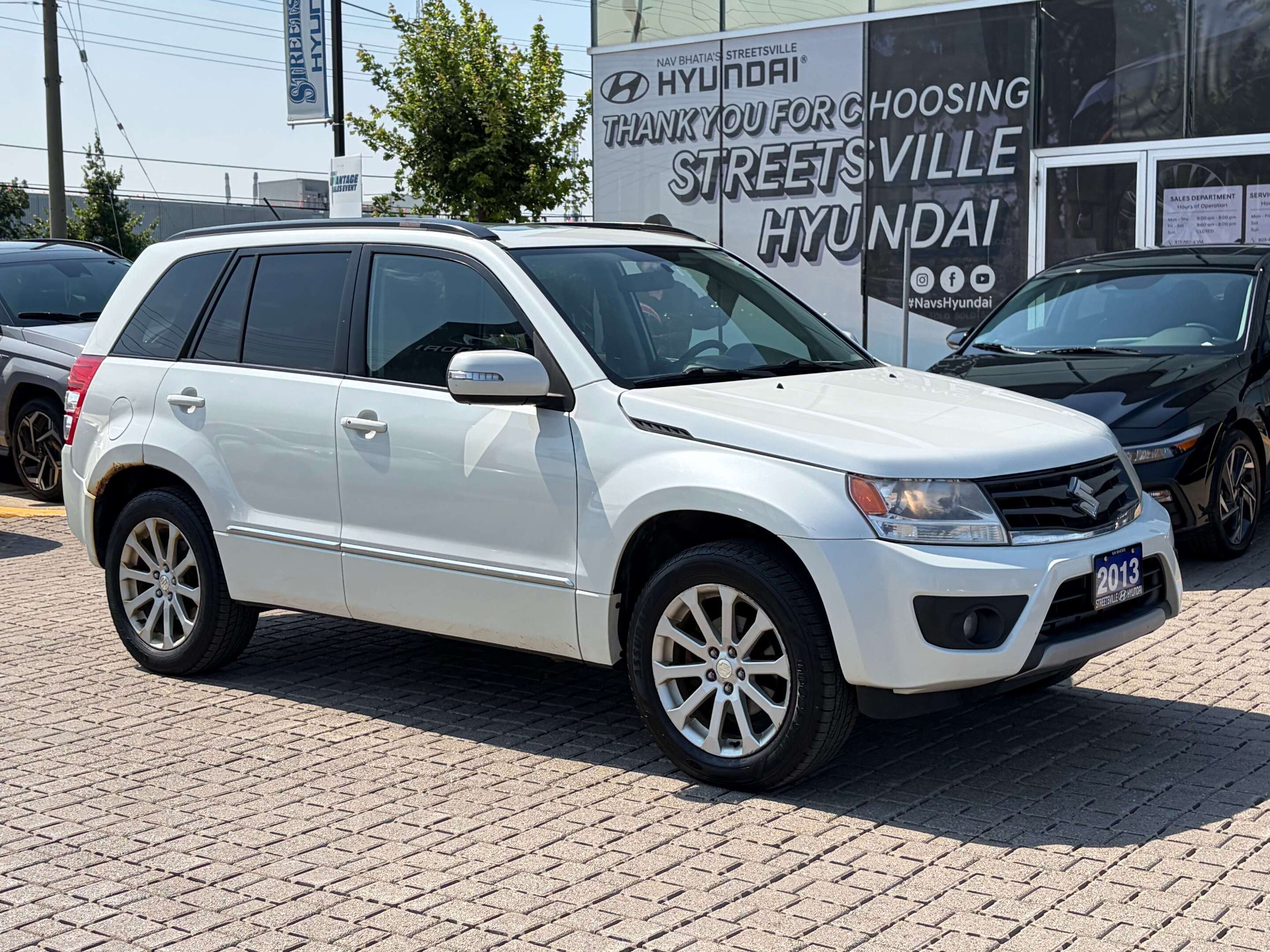 White 2013 Suzuki Grand Vitara SUV / Crossover 4-Speed Automatic