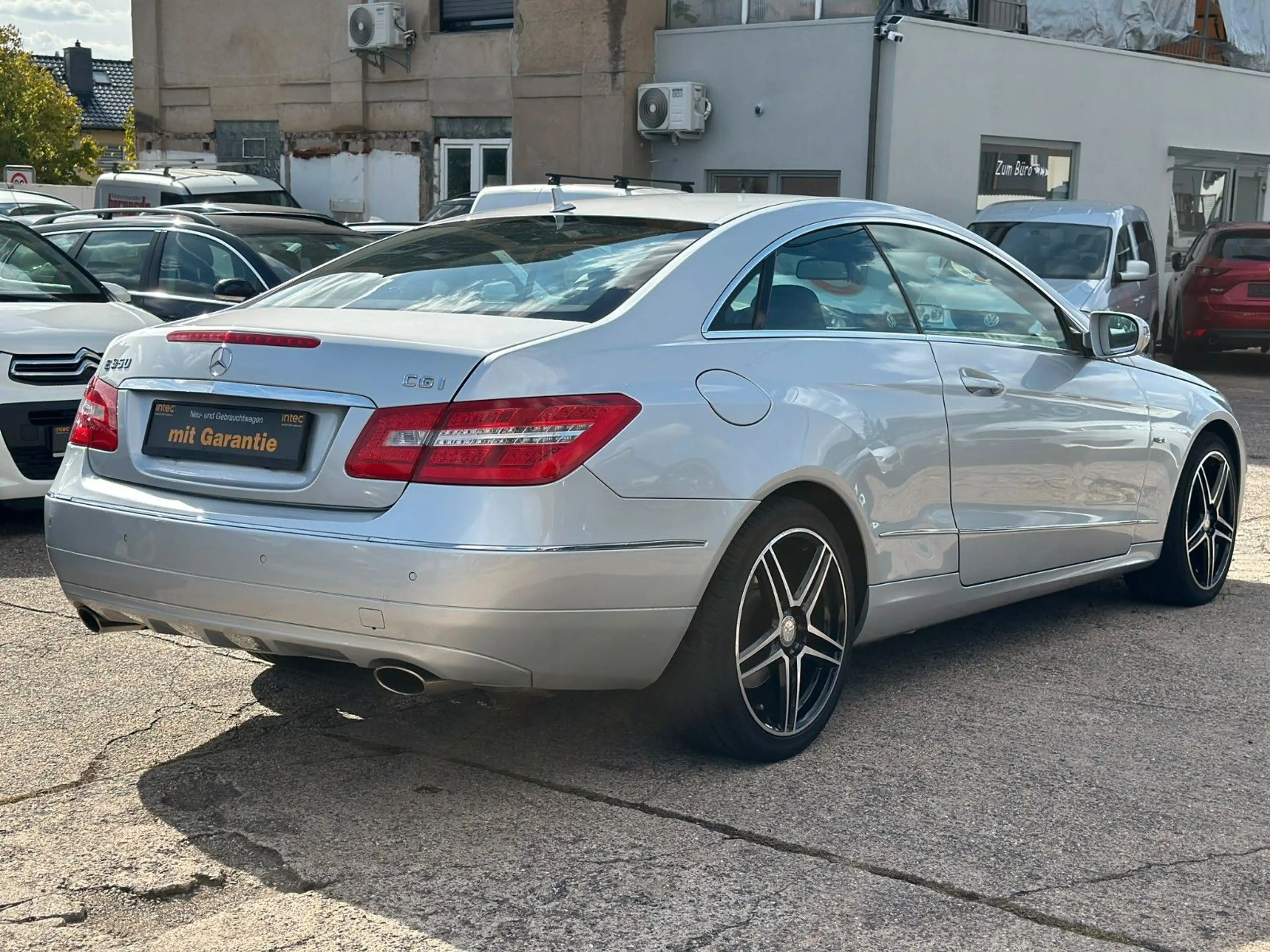 Mercedes-Benz E 350 E*350*Coupe*CGI*BlueEfficiency*CARPLAY*PDC*AUT* — photo 4
