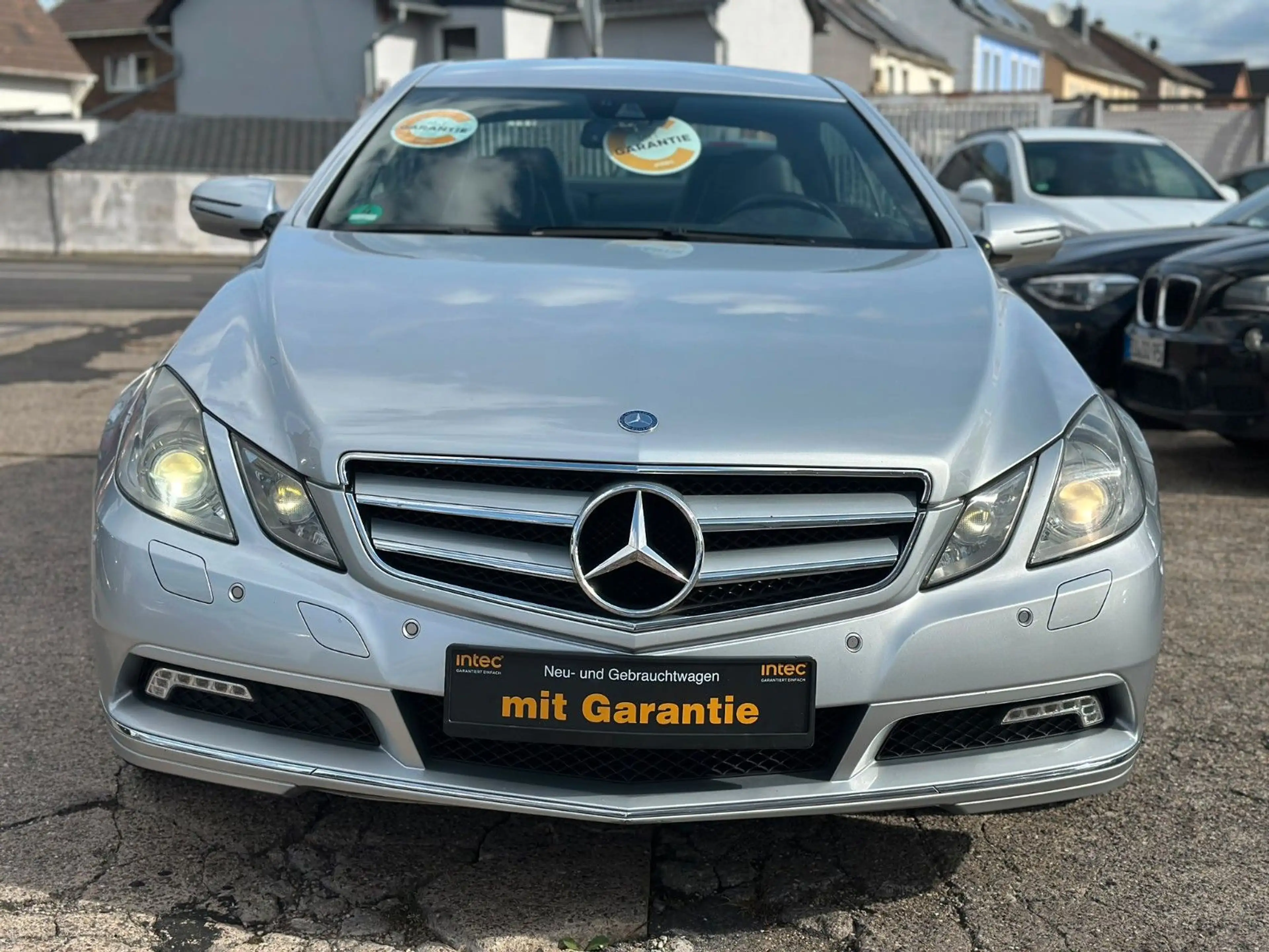 Mercedes-Benz E 350 E*350*Coupe*CGI*BlueEfficiency*CARPLAY*PDC*AUT* — photo 6
