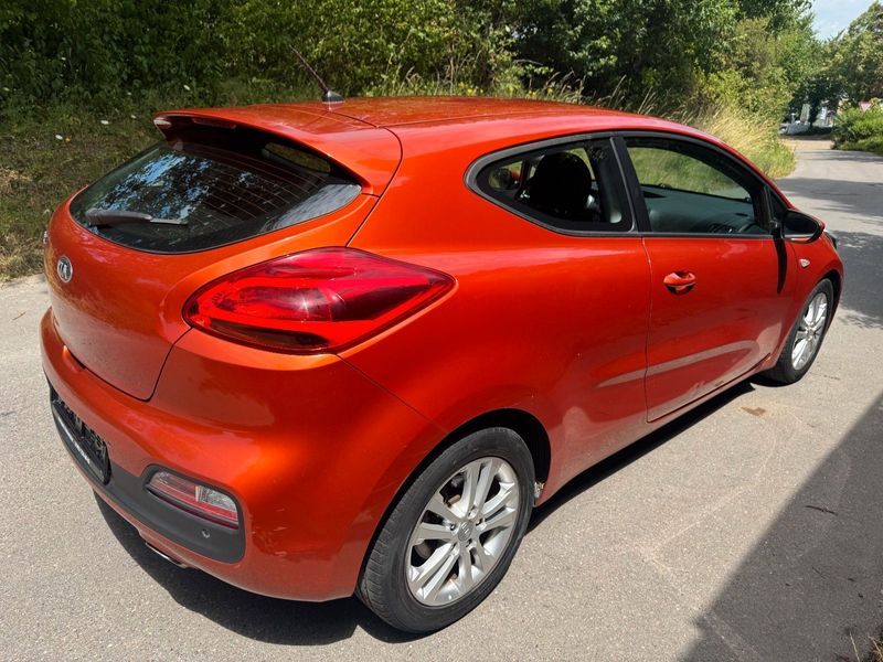 Kia ProCeed / pro_cee'd ProCeed Edition 7 *PDC*SHZ*MFL*8-fach* — photo 8