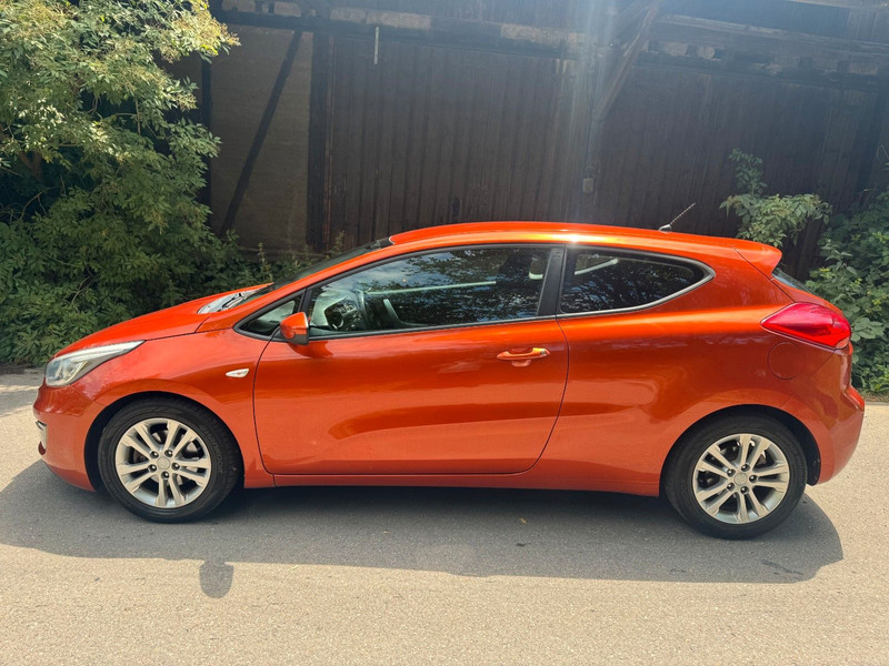 Kia ProCeed / pro_cee'd ProCeed Edition 7 *PDC*SHZ*MFL*8-fach* — photo 4