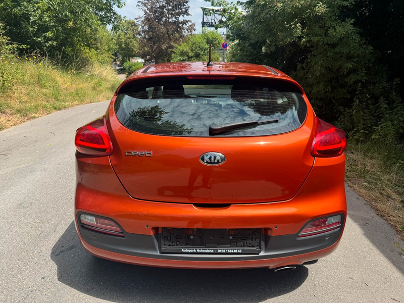 Kia ProCeed / pro_cee'd ProCeed Edition 7 *PDC*SHZ*MFL*8-fach* — photo 7