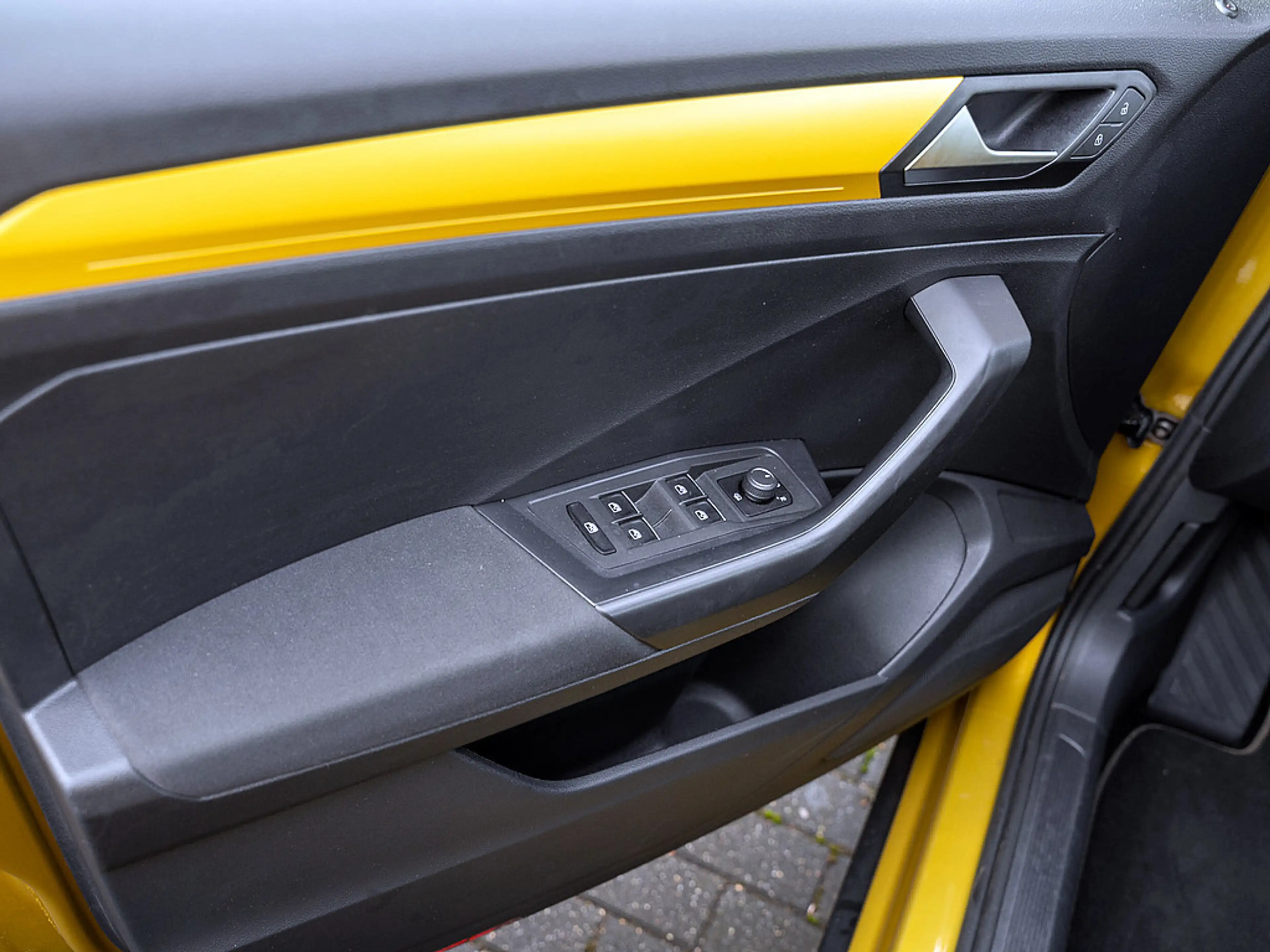 Volkswagen T-Roc 1.0 TSI Style KLIMA SHZ PDC — photo 15