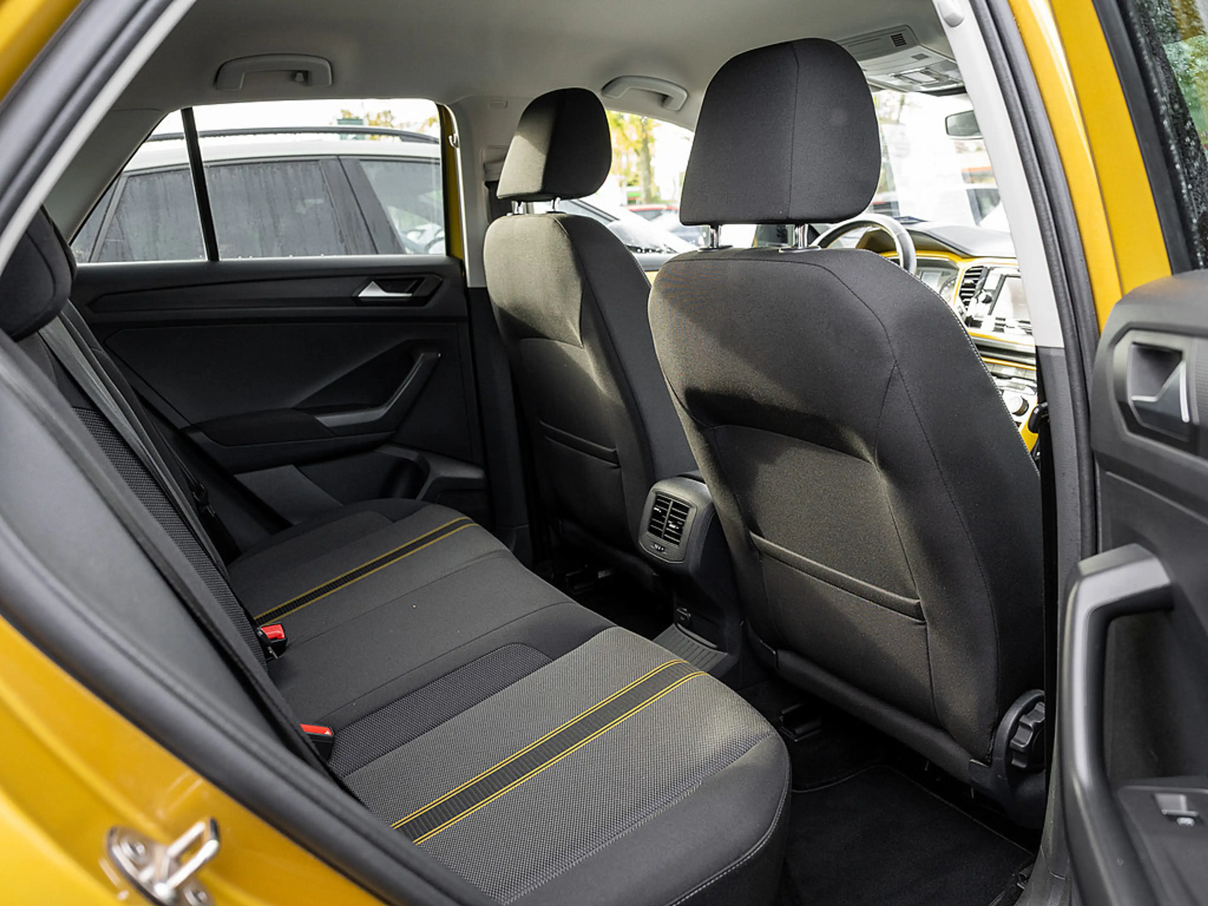 Volkswagen T-Roc 1.0 TSI Style KLIMA SHZ PDC — photo 5
