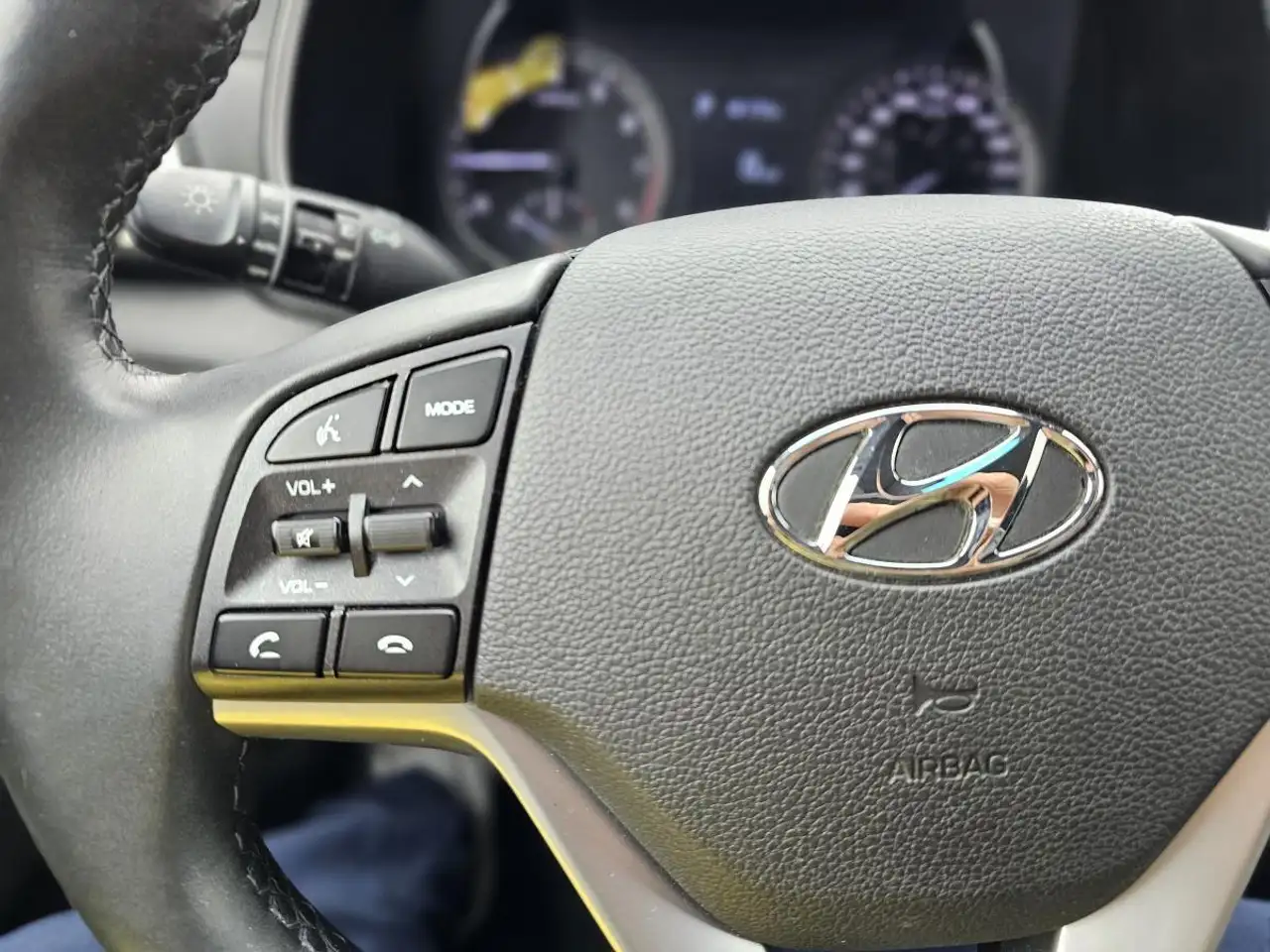 Hyundai TUCSON снимка Hyundai TUCSON