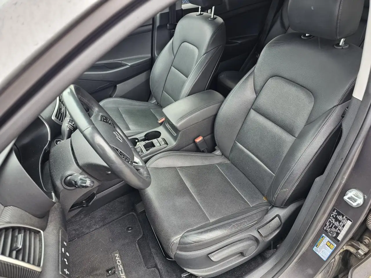 Hyundai TUCSON снимка Hyundai TUCSON