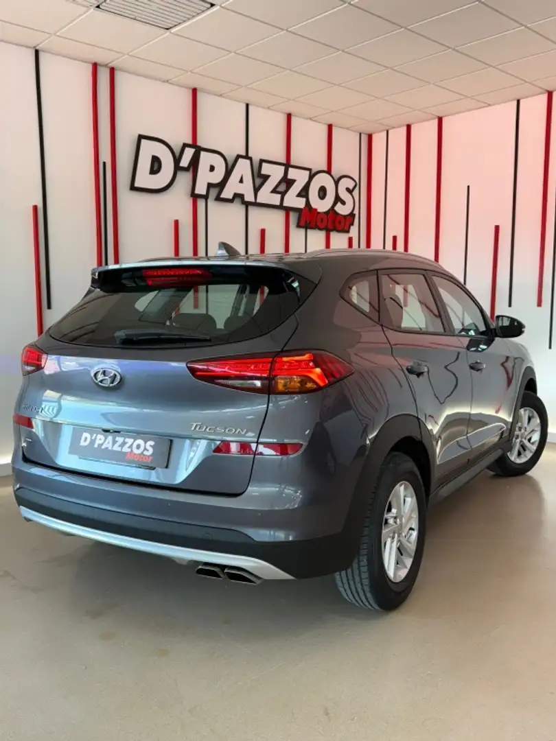 Hyundai TUCSON 1.6CRDI Tecno 4x2 Gris - 2