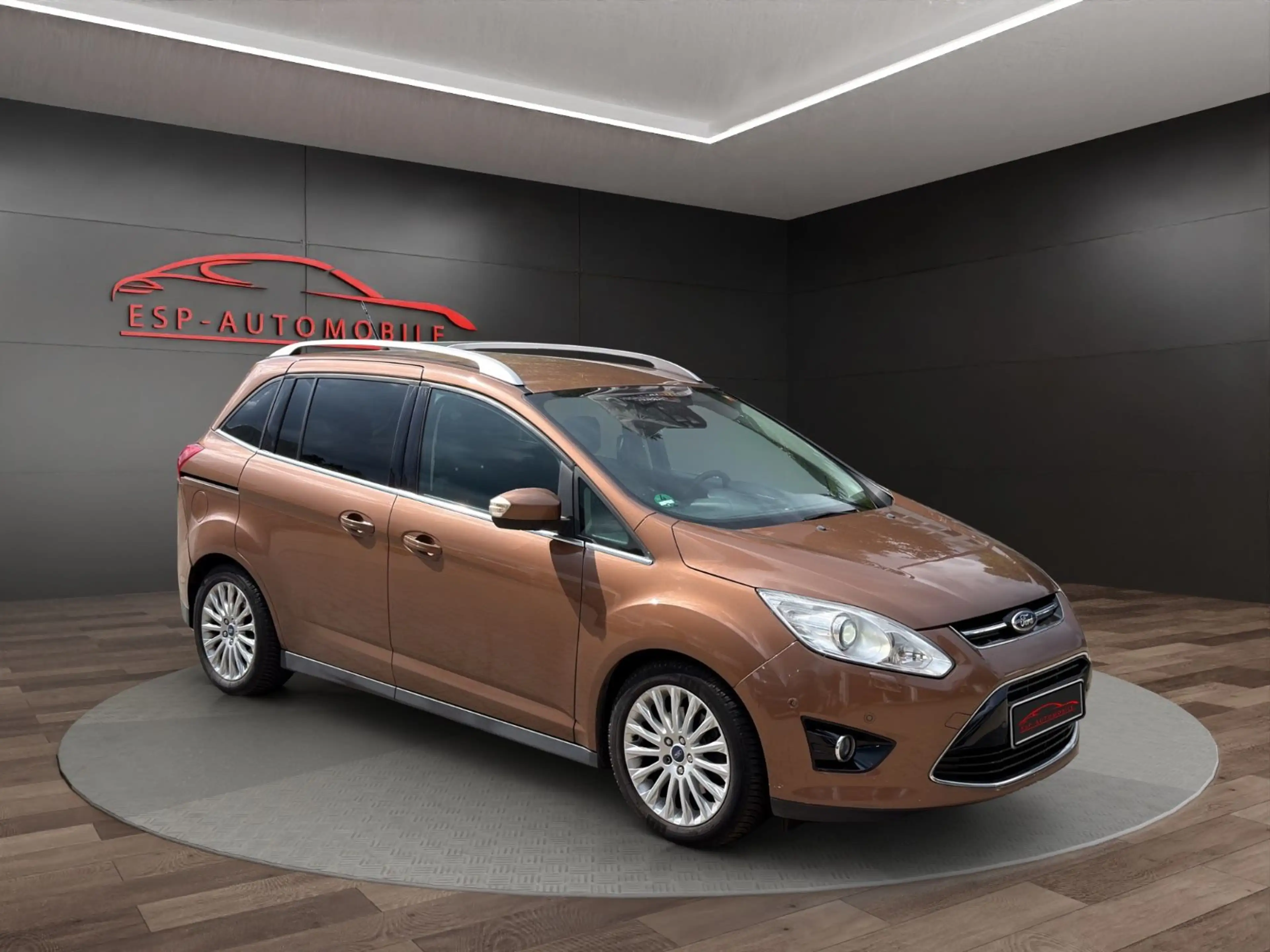 Ford Grand C-Max Titanium*KAMERA*SHZ*PDC*TEMPO*KLIMA — photo 2