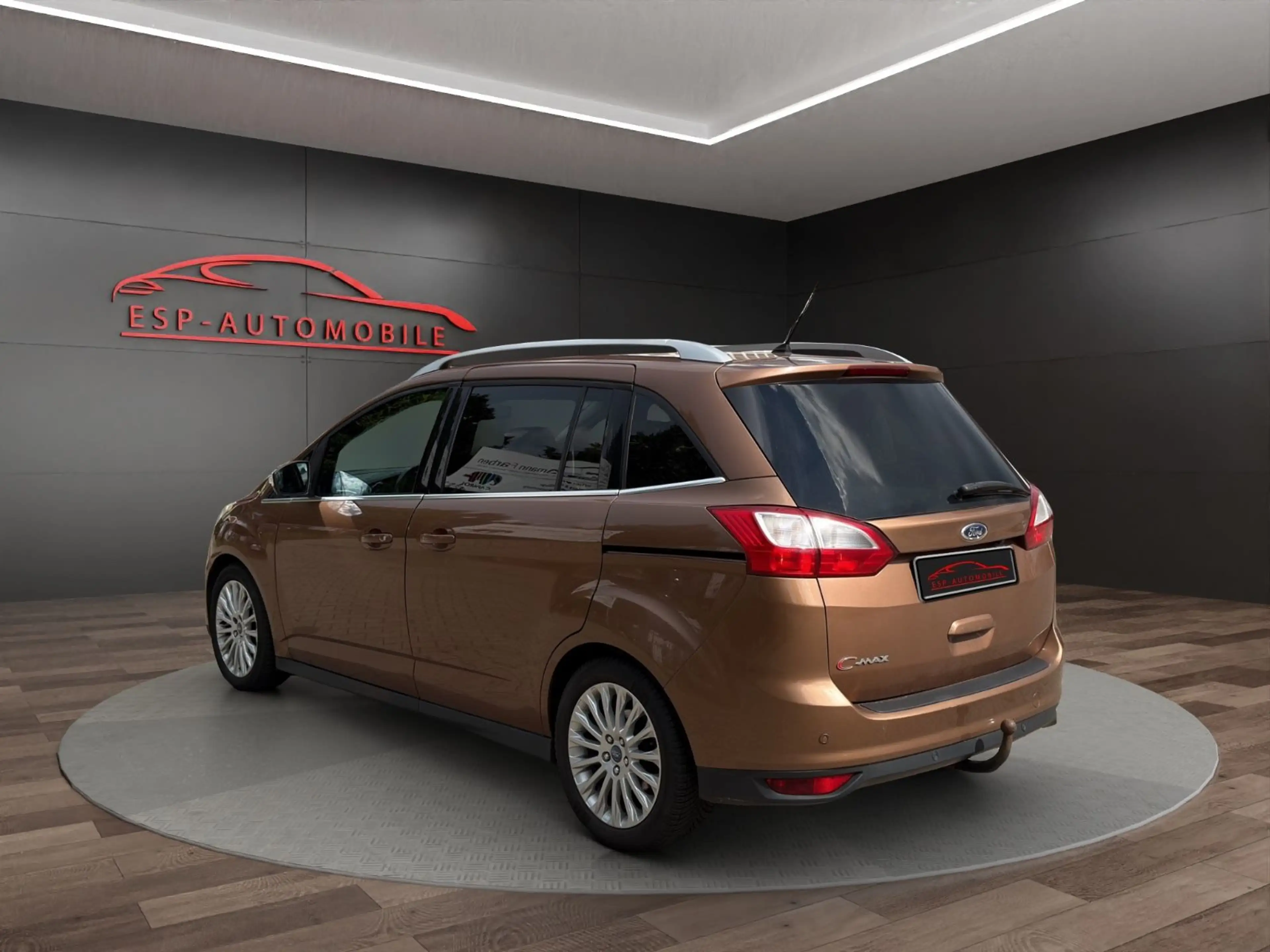 Ford Grand C-Max Titanium*KAMERA*SHZ*PDC*TEMPO*KLIMA — photo 3