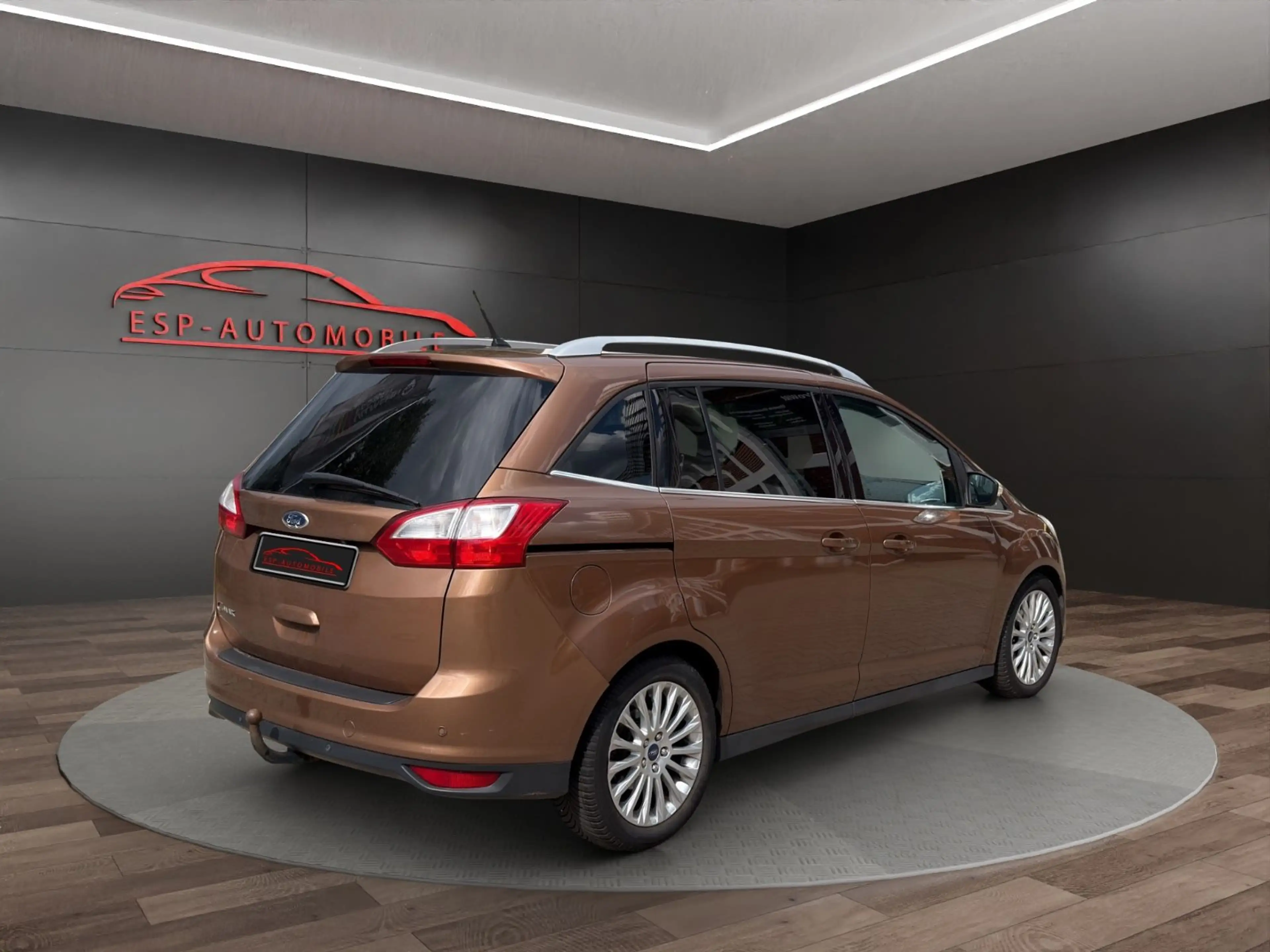 Ford Grand C-Max Titanium*KAMERA*SHZ*PDC*TEMPO*KLIMA — photo 4