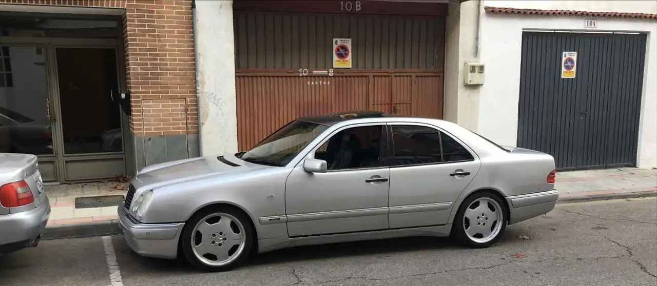Mercedes-Benz E 55 AMG Avantgarde, foto 2