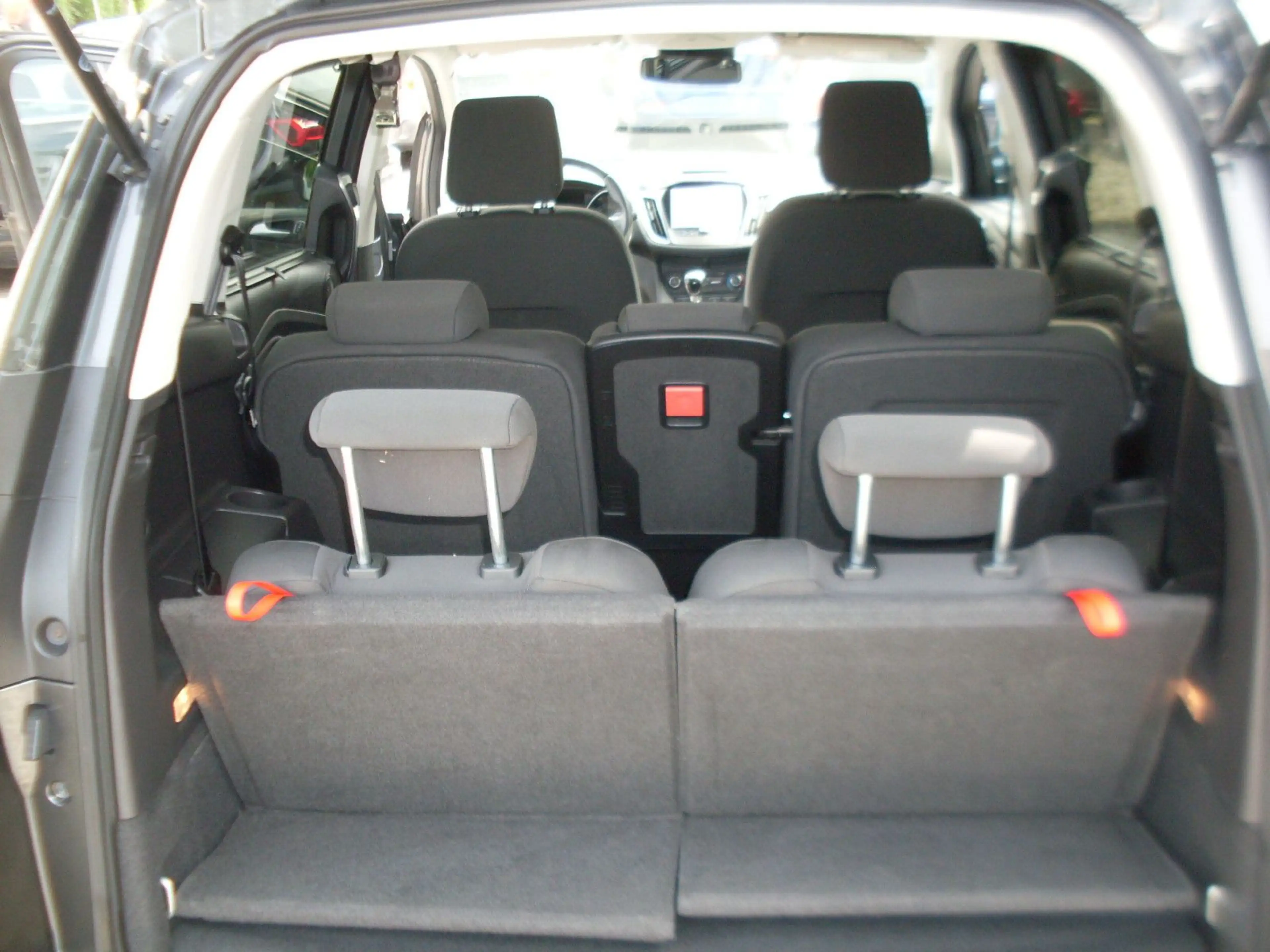 Ford Grand C-Max Grand C-MAX Cool & Connect — photo 6