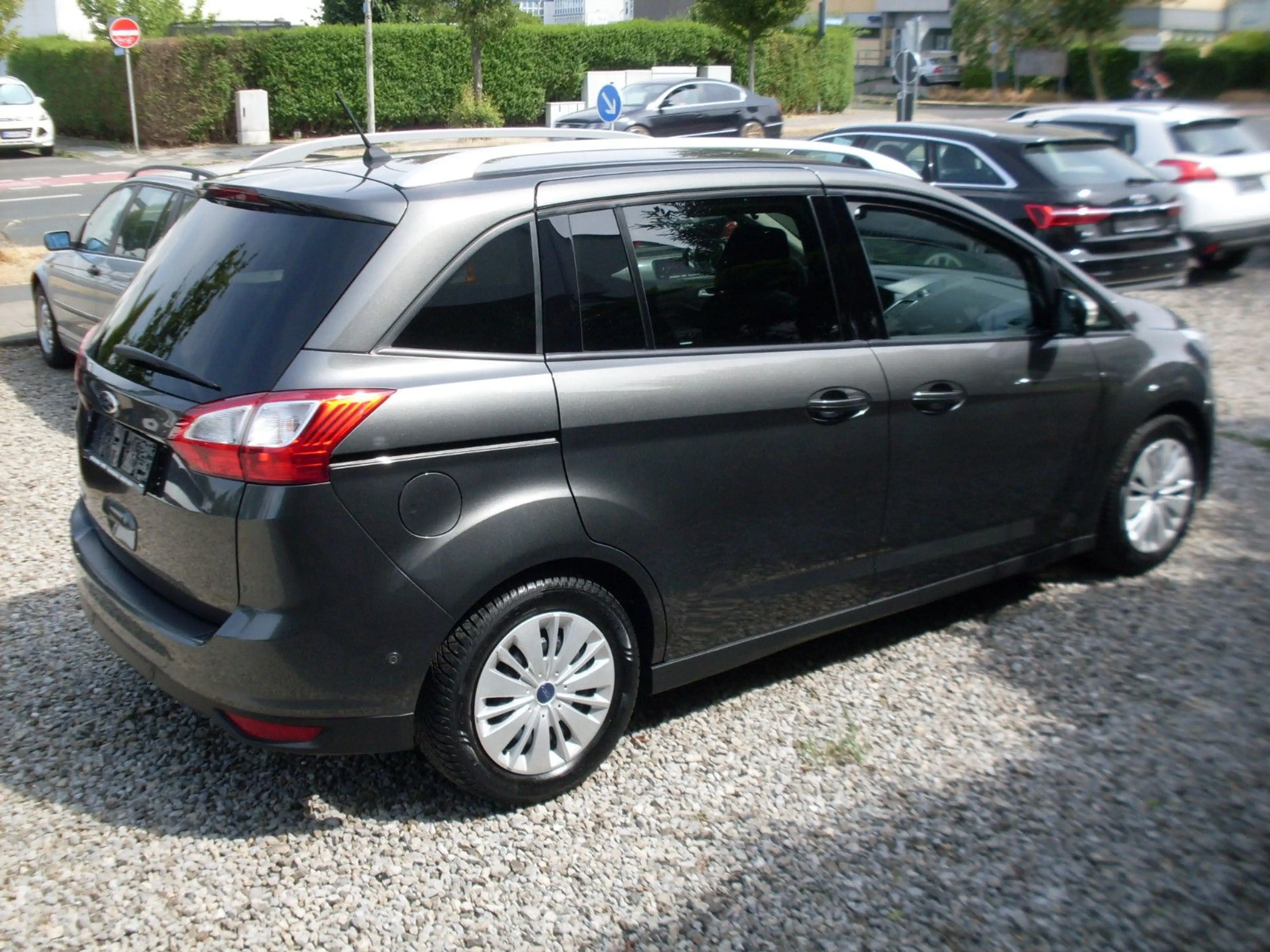 Ford Grand C-Max Grand C-MAX Cool & Connect — photo 3