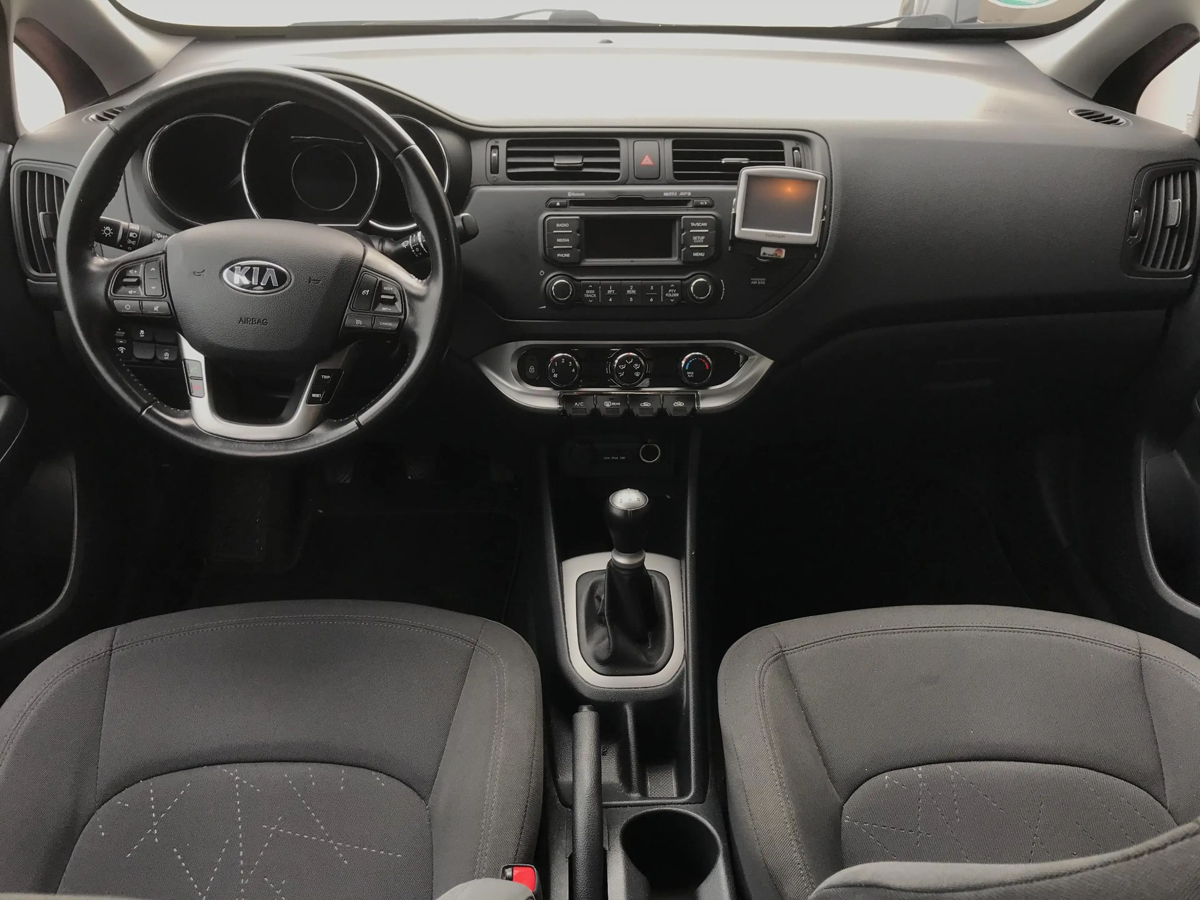 Kia Rio 1.2 BusinessLine — photo 10