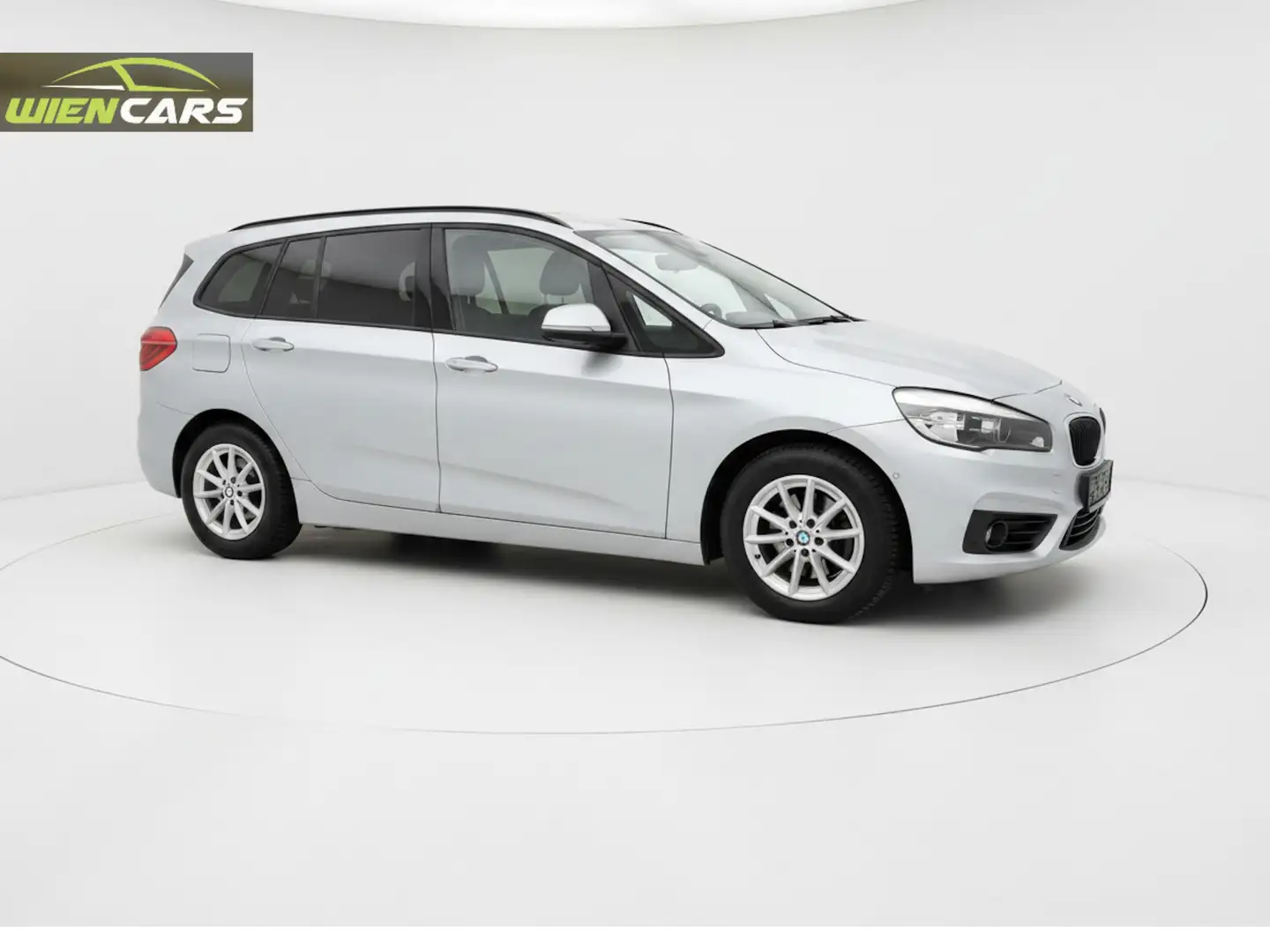 BMW 218 218d xDrive Gran Tourer Advantage Aut. Silber - 1