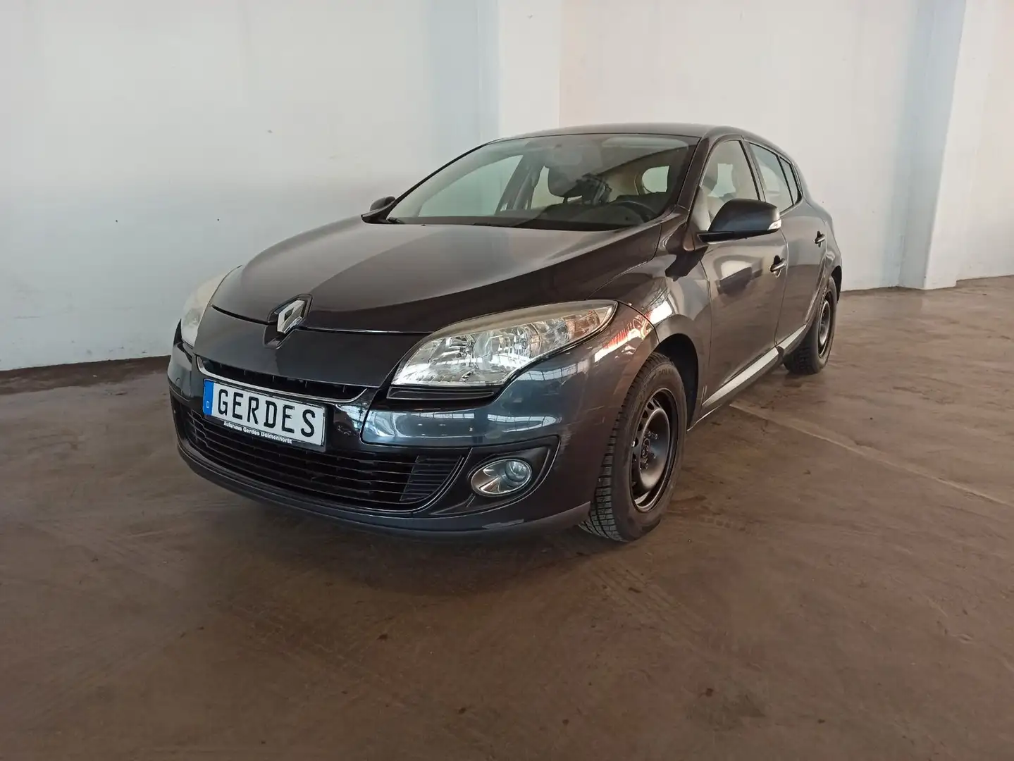 Renault Megane III Lim. 5-trg. Tomtom Edition Grau - 2