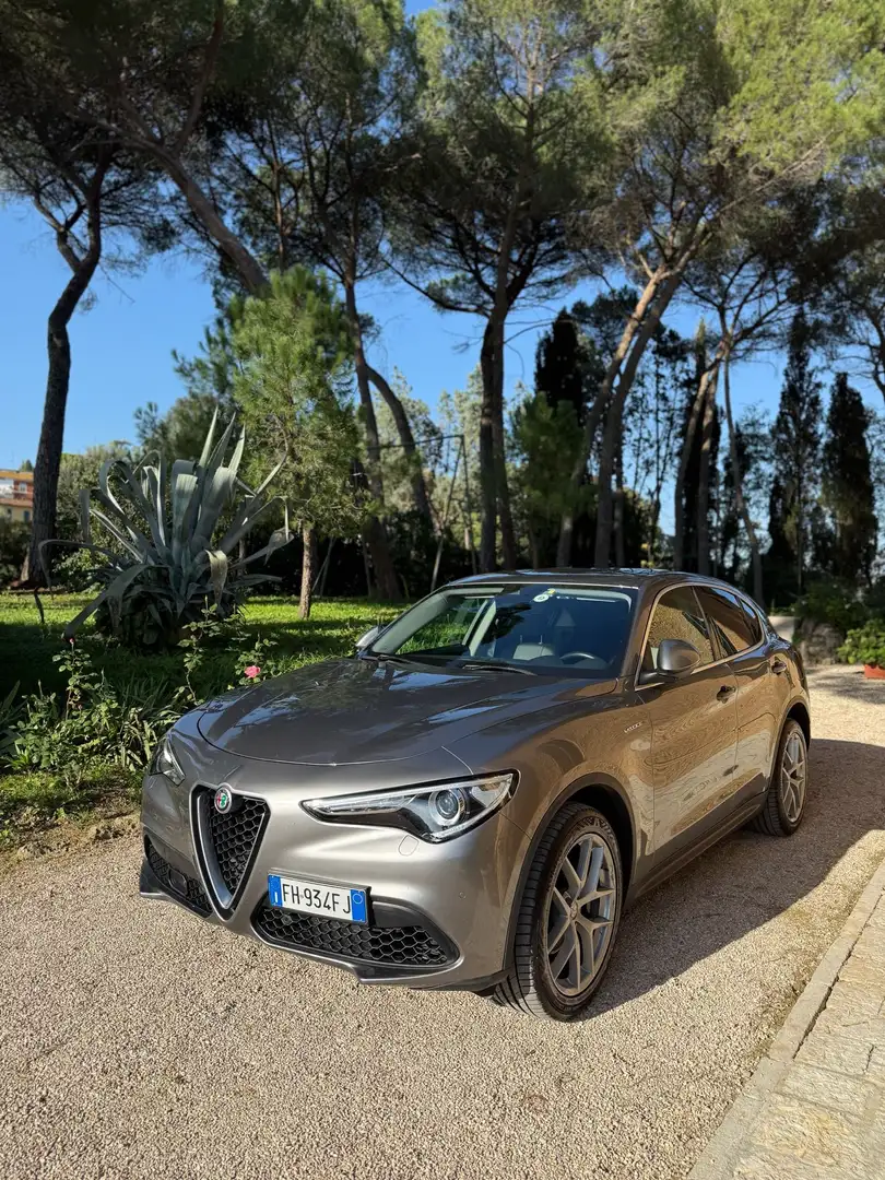 Alfa Romeo Stelvio First Edition (280 cv) Grigio - 1