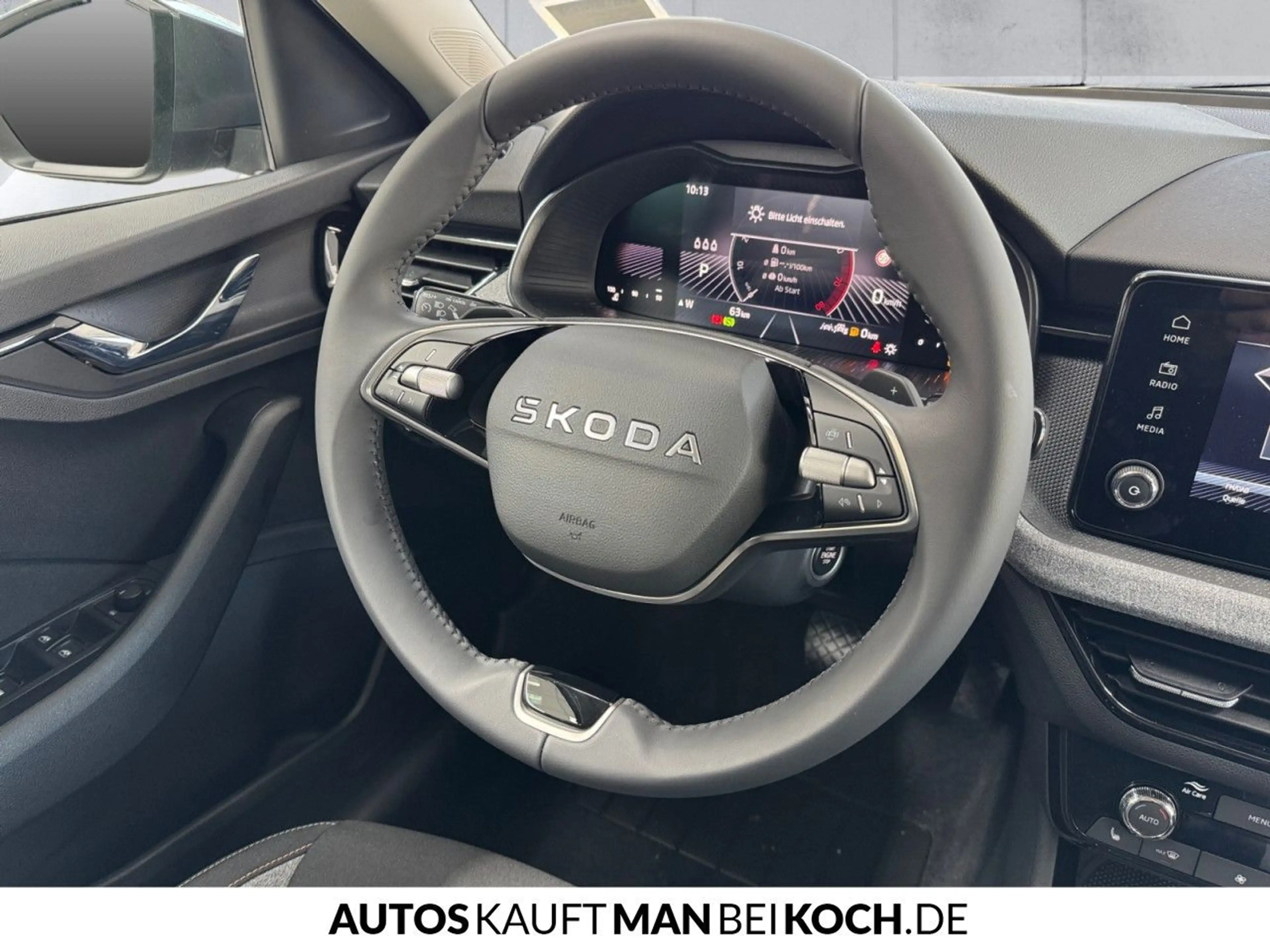Skoda Kamiq 1.0 TSI DSG Selection Extra LED KAM AHK SHZ — photo 10