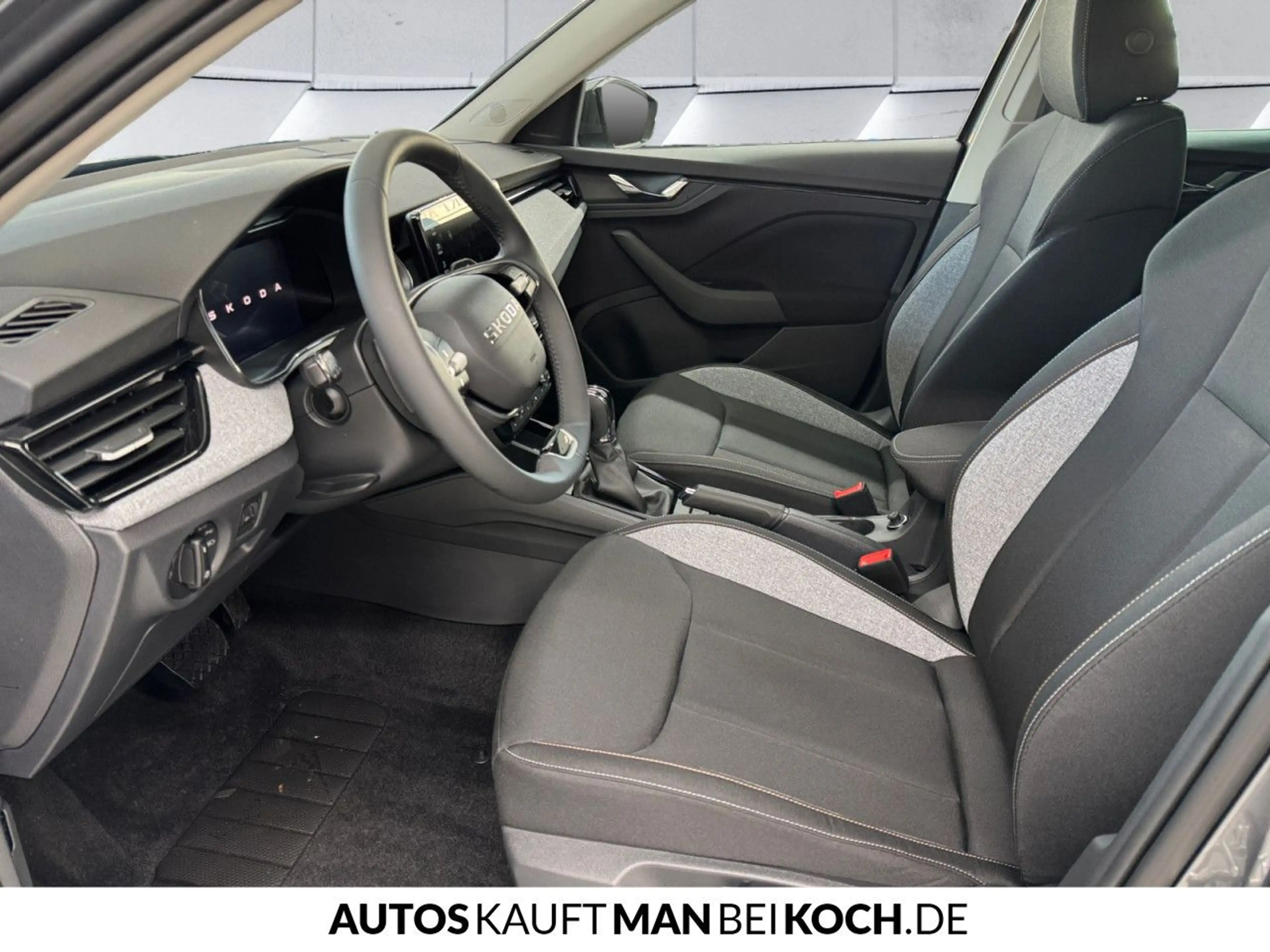 Skoda Kamiq 1.0 TSI DSG Selection Extra LED KAM AHK SHZ — photo 7