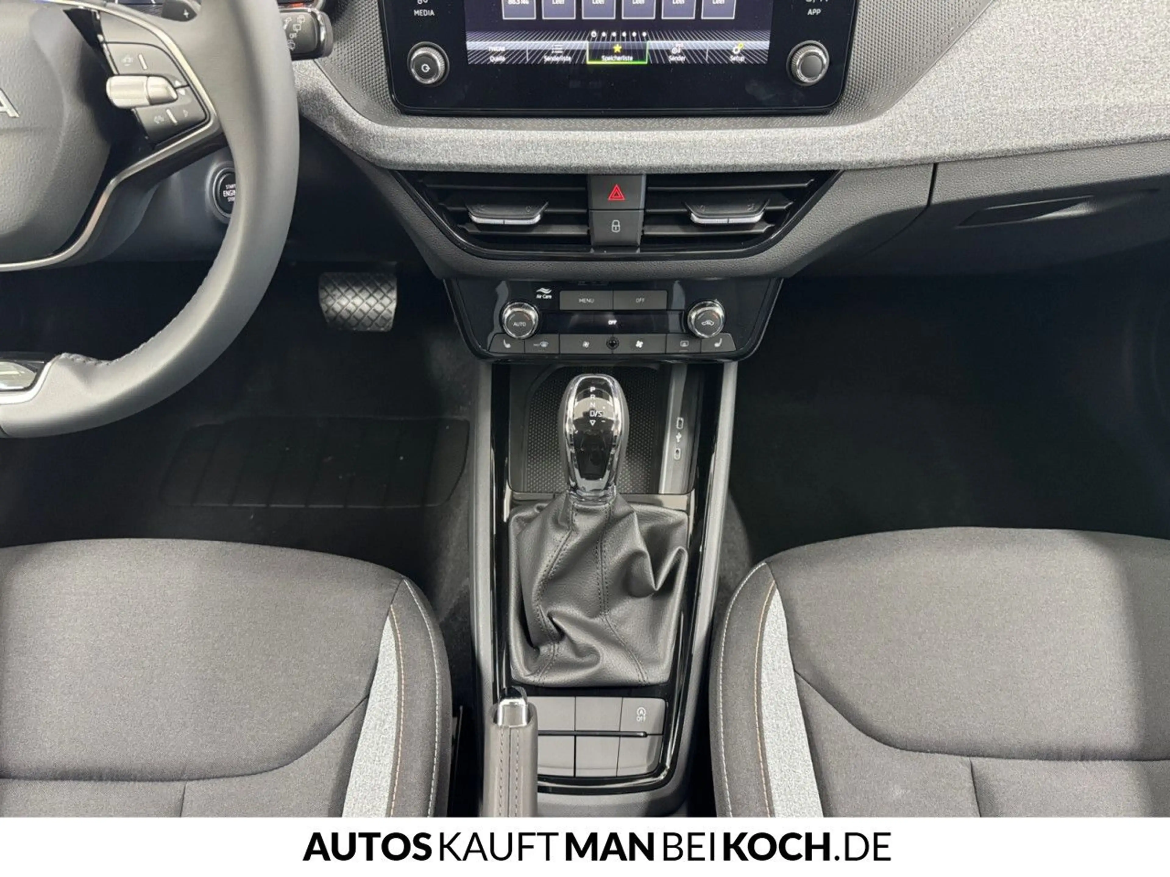 Skoda Kamiq 1.0 TSI DSG Selection Extra LED KAM AHK SHZ — photo 11